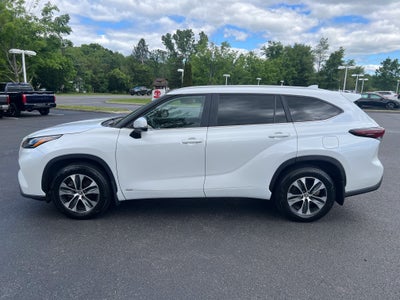 2026 Toyota Highlander Hybrid XLE