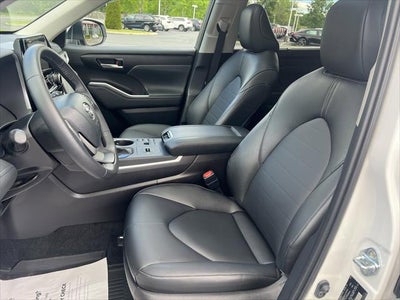2026 Toyota Highlander Hybrid XLE