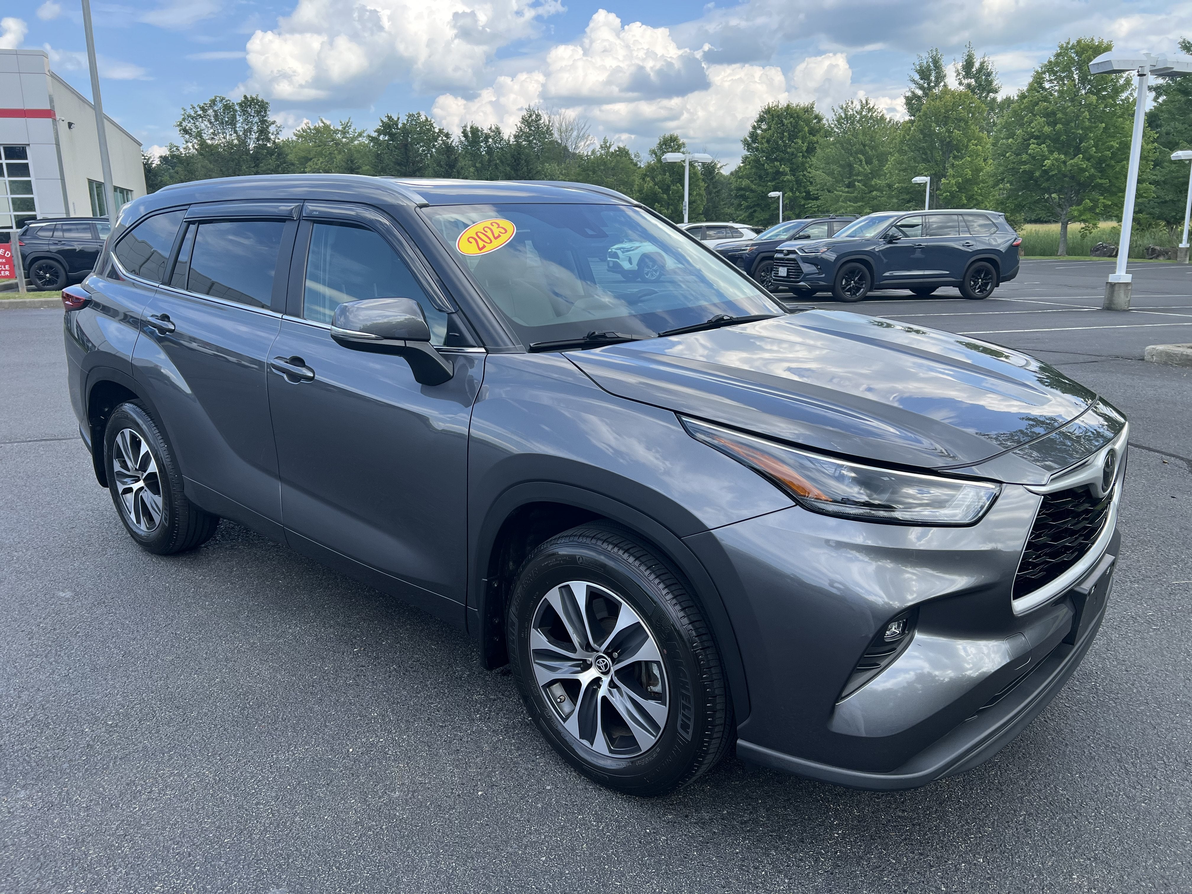 2023 Toyota Highlander XLE