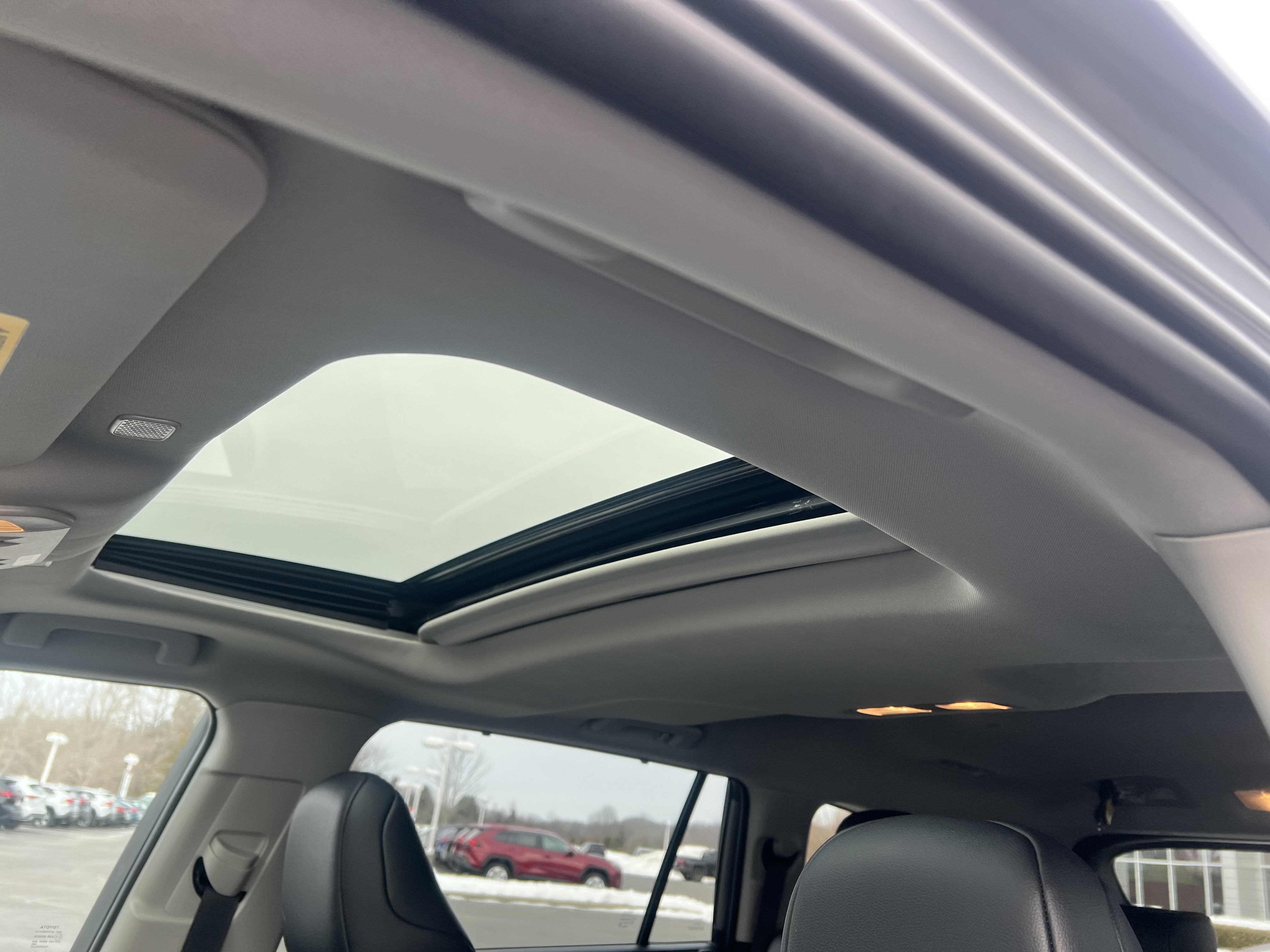 2025 Toyota Highlander XLE