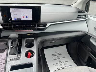 2026 Toyota Sienna LE