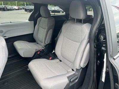 2026 Toyota Sienna LE