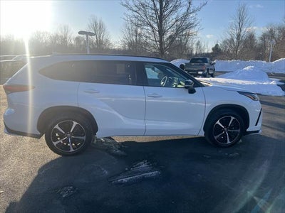 2022 Toyota Highlander XSE