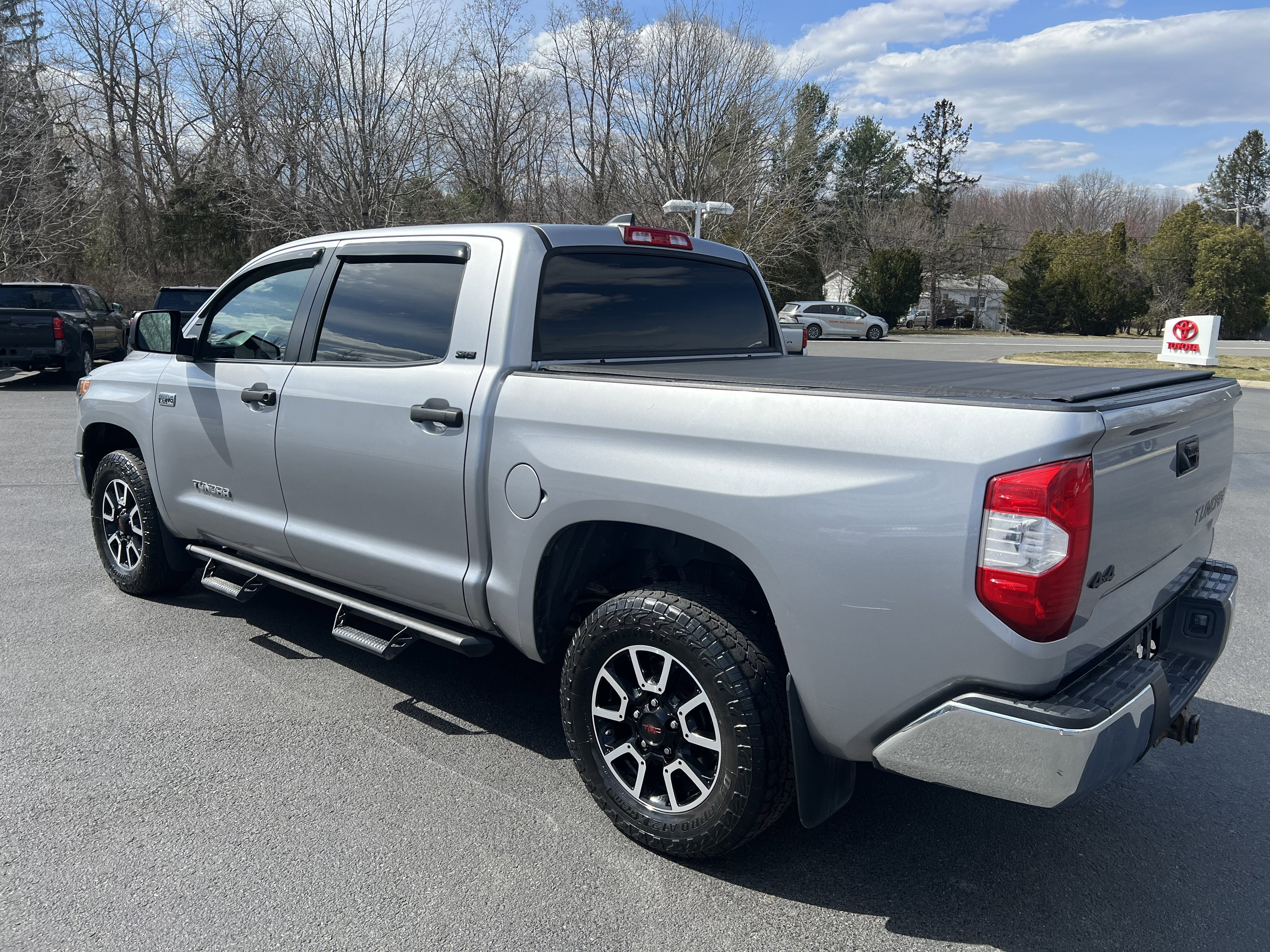 2020 Toyota Tundra 4WD SR5