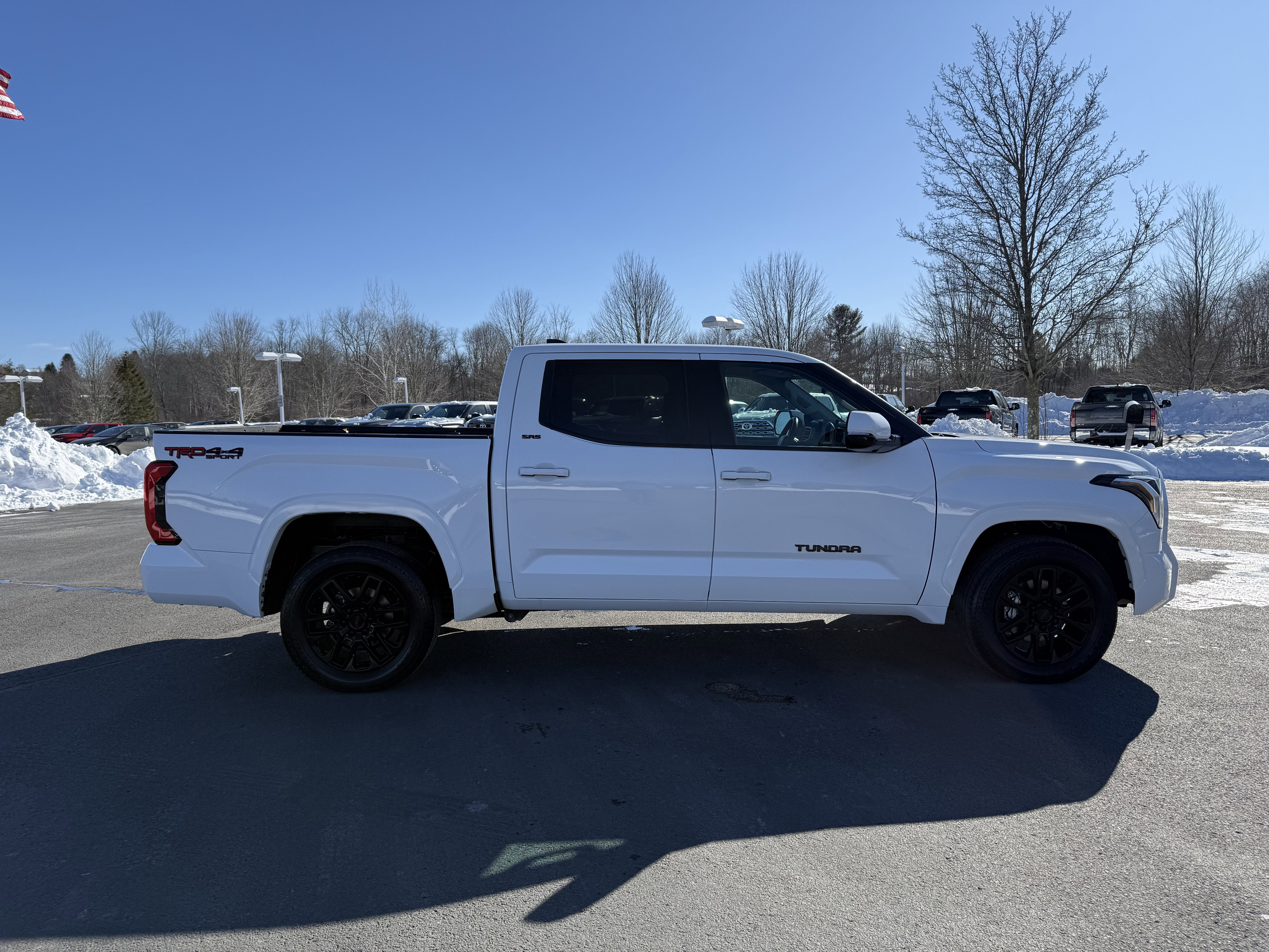 2023 Toyota Tundra 4WD SR5