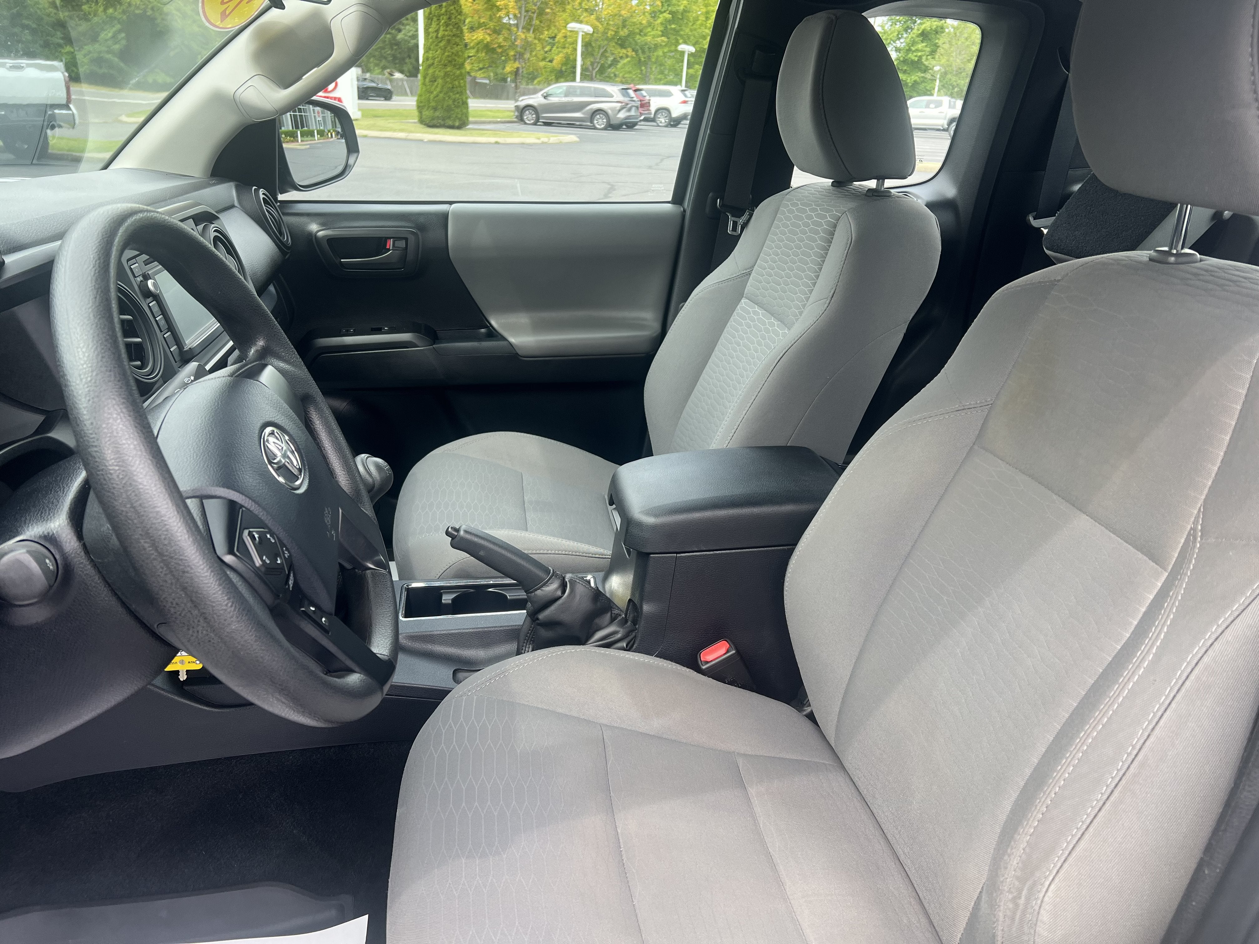 2017 Toyota Tacoma SR