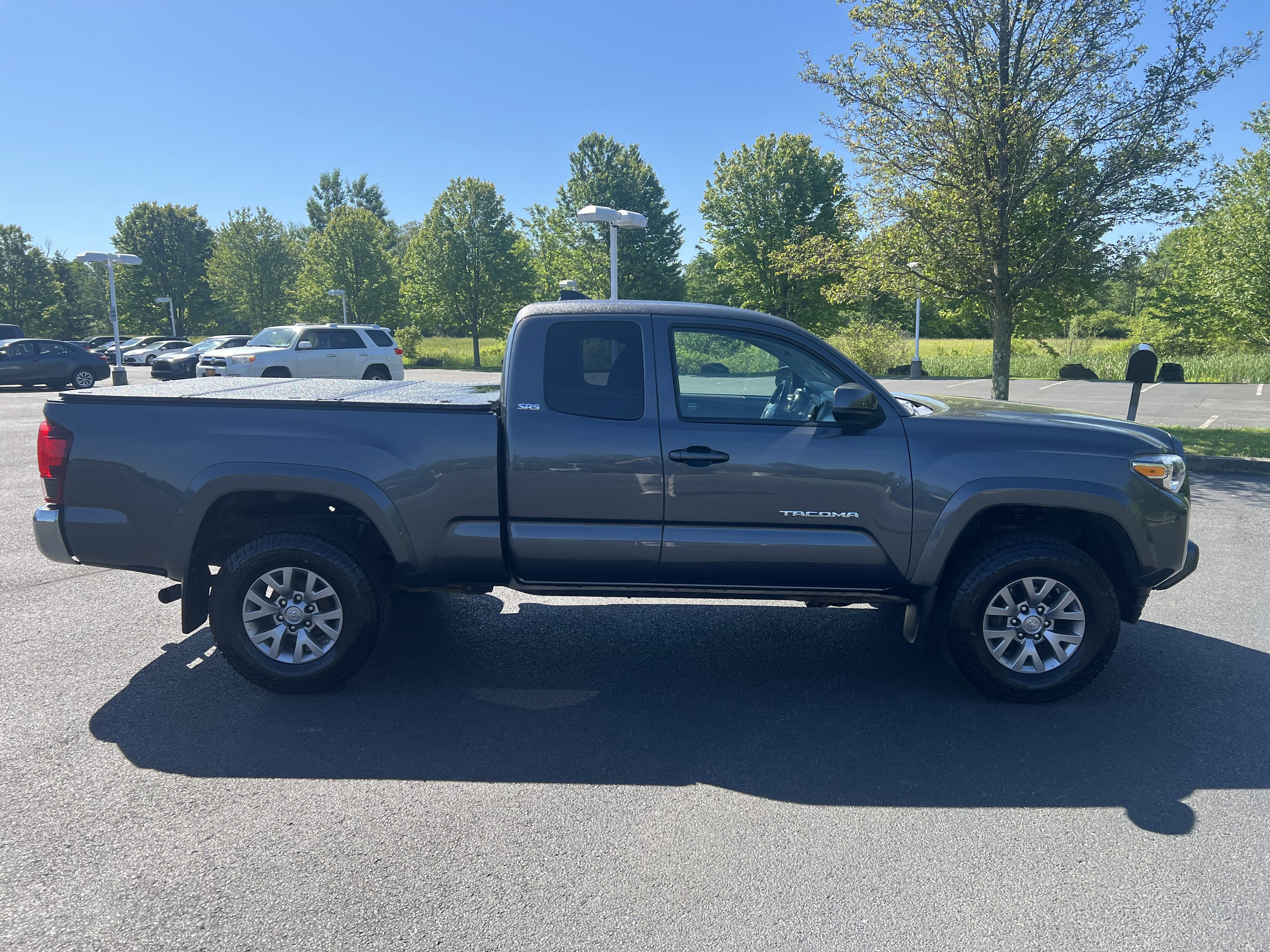 2018 Toyota Tacoma SR5