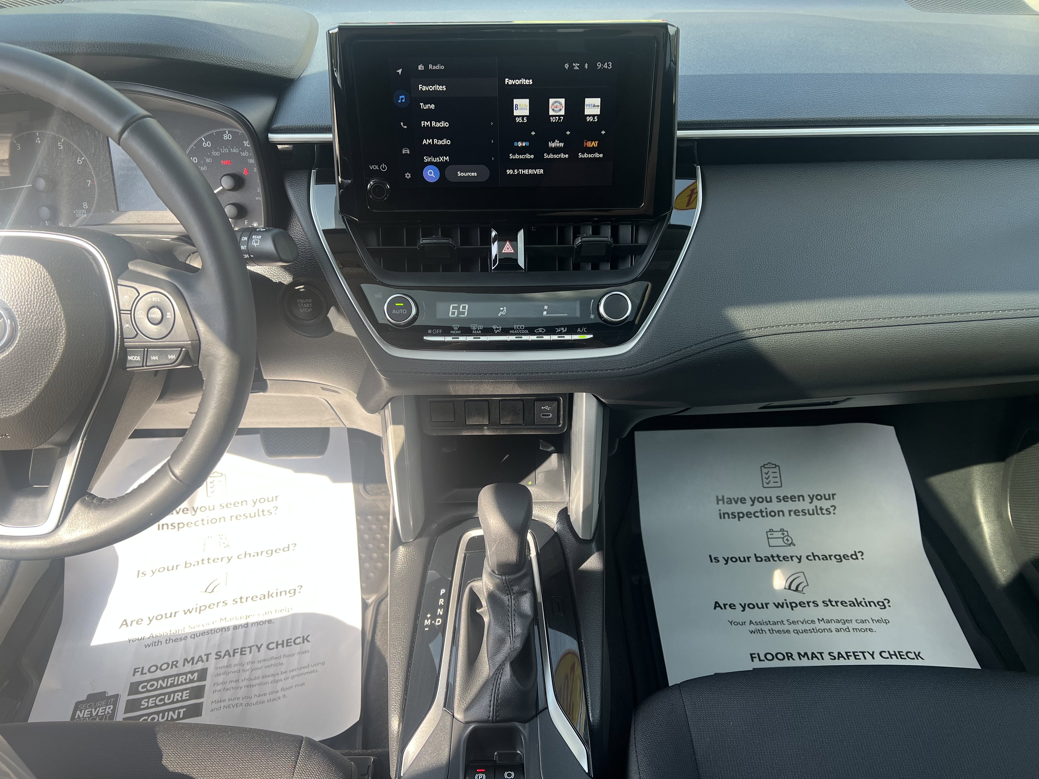 2024 Toyota Corolla Cross LE