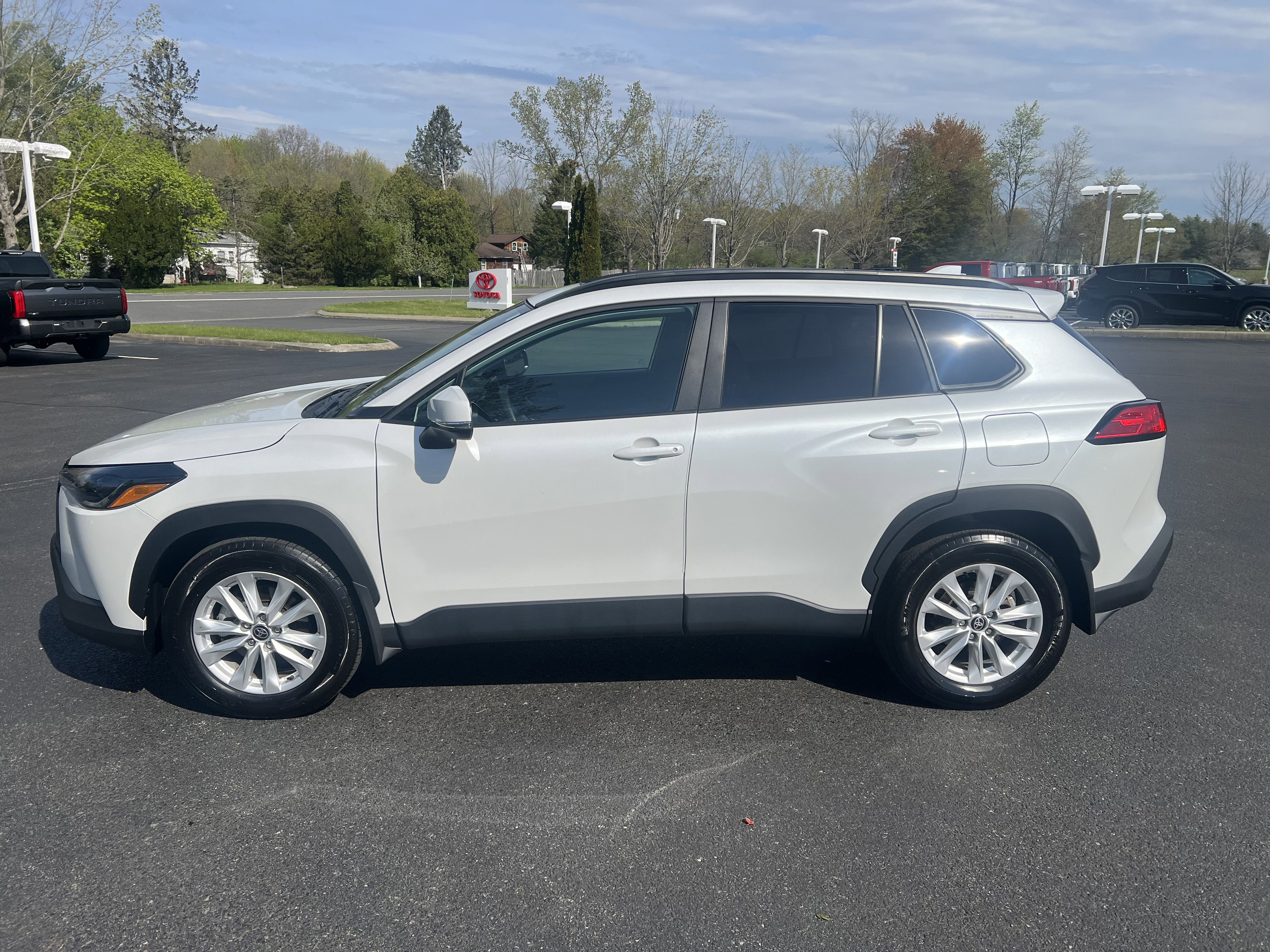 2024 Toyota Corolla Cross LE