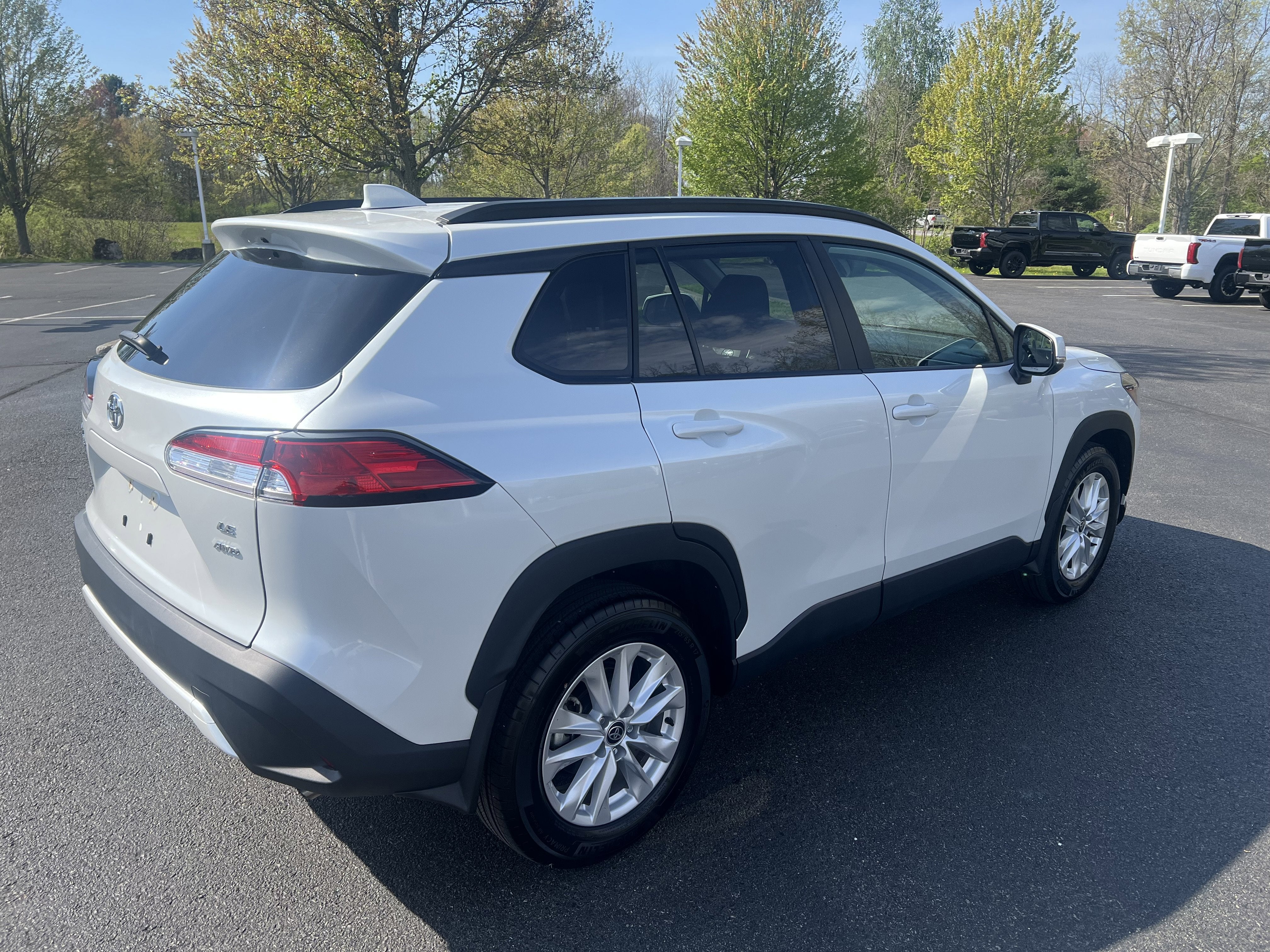 2024 Toyota Corolla Cross LE
