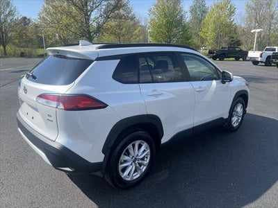 2024 Toyota Corolla Cross LE