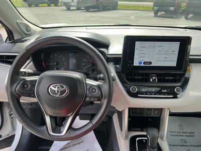 2024 Toyota Corolla Cross LE