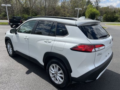 2024 Toyota Corolla Cross LE