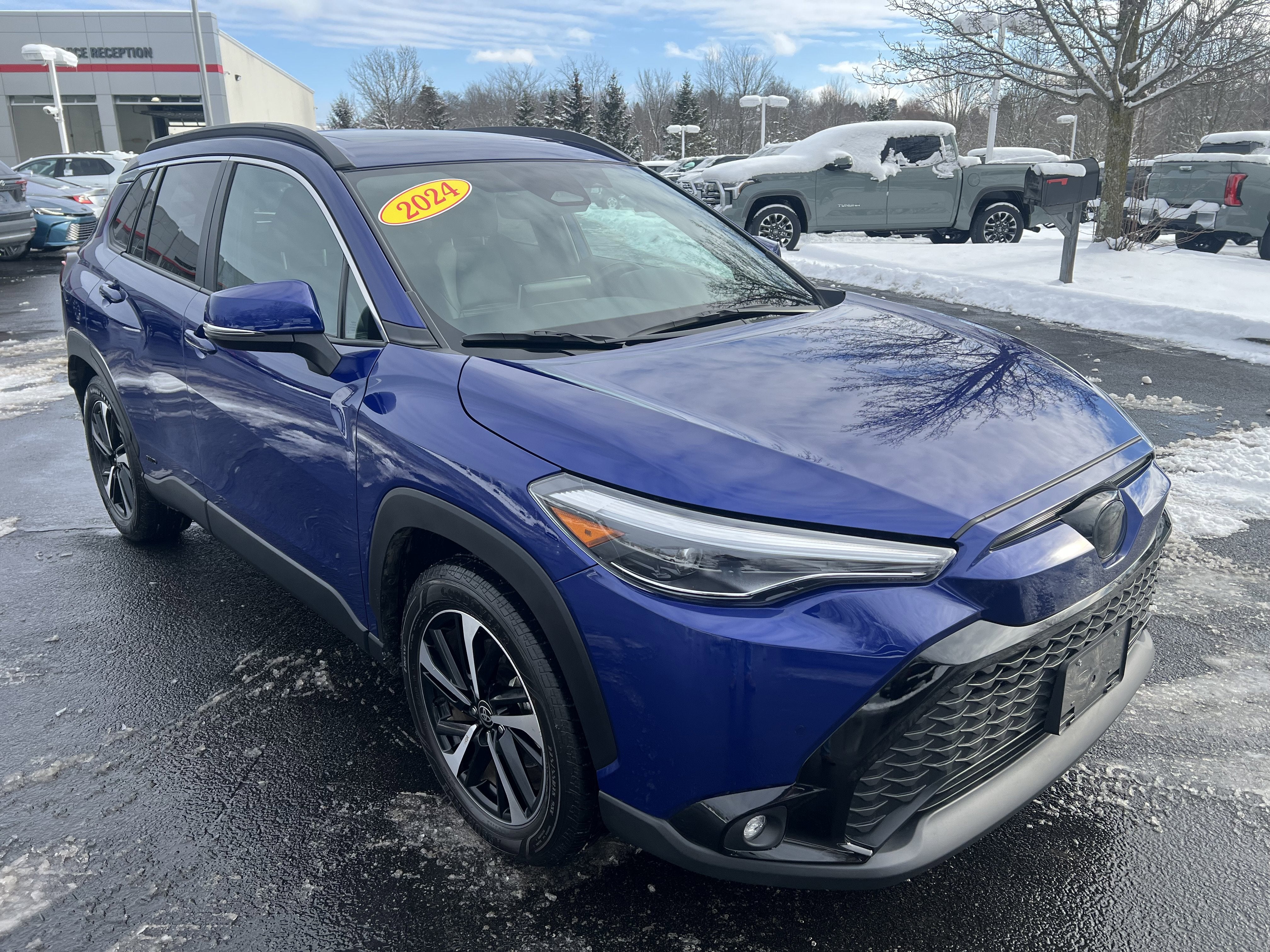 2024 Toyota Corolla Cross Hybrid XSE