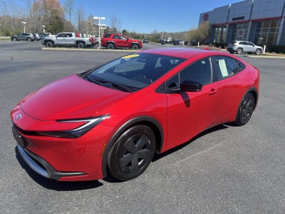 2025 Toyota Prius Plug-In Hybrid SE