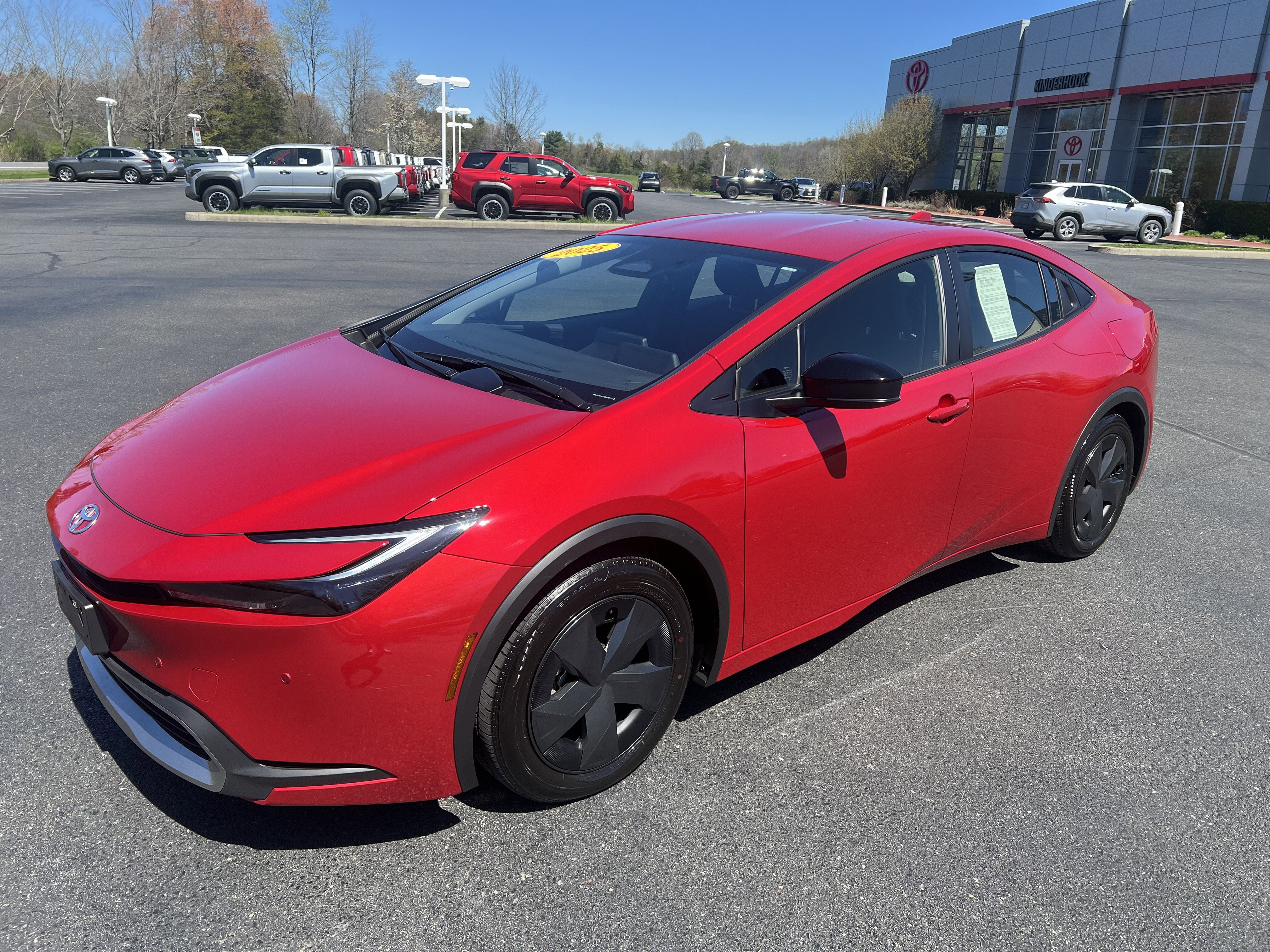 2025 Toyota Prius Plug-In Hybrid SE