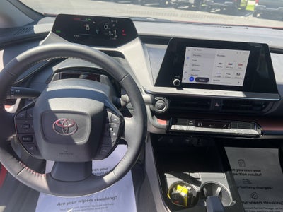 2025 Toyota Prius Plug-In Hybrid SE