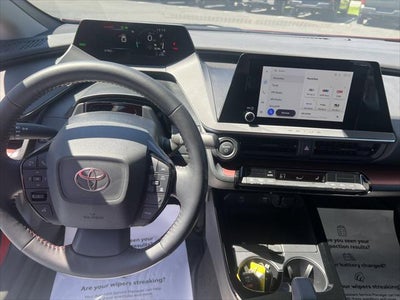 2025 Toyota Prius Plug-In Hybrid SE