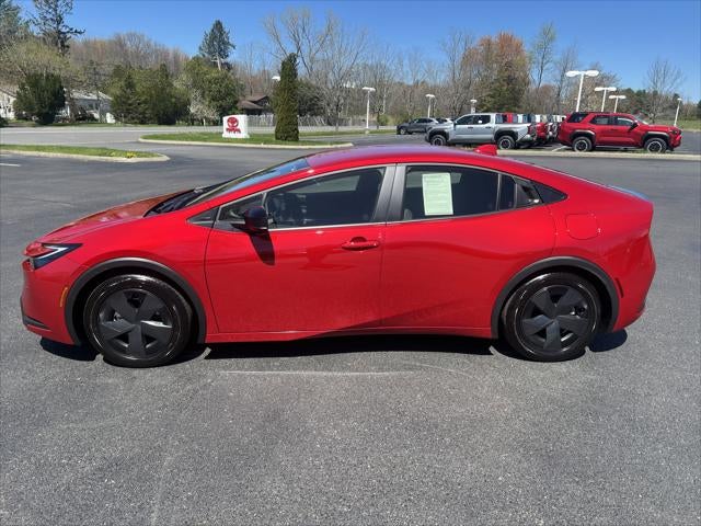 2025 Toyota Prius Plug-In Hybrid SE