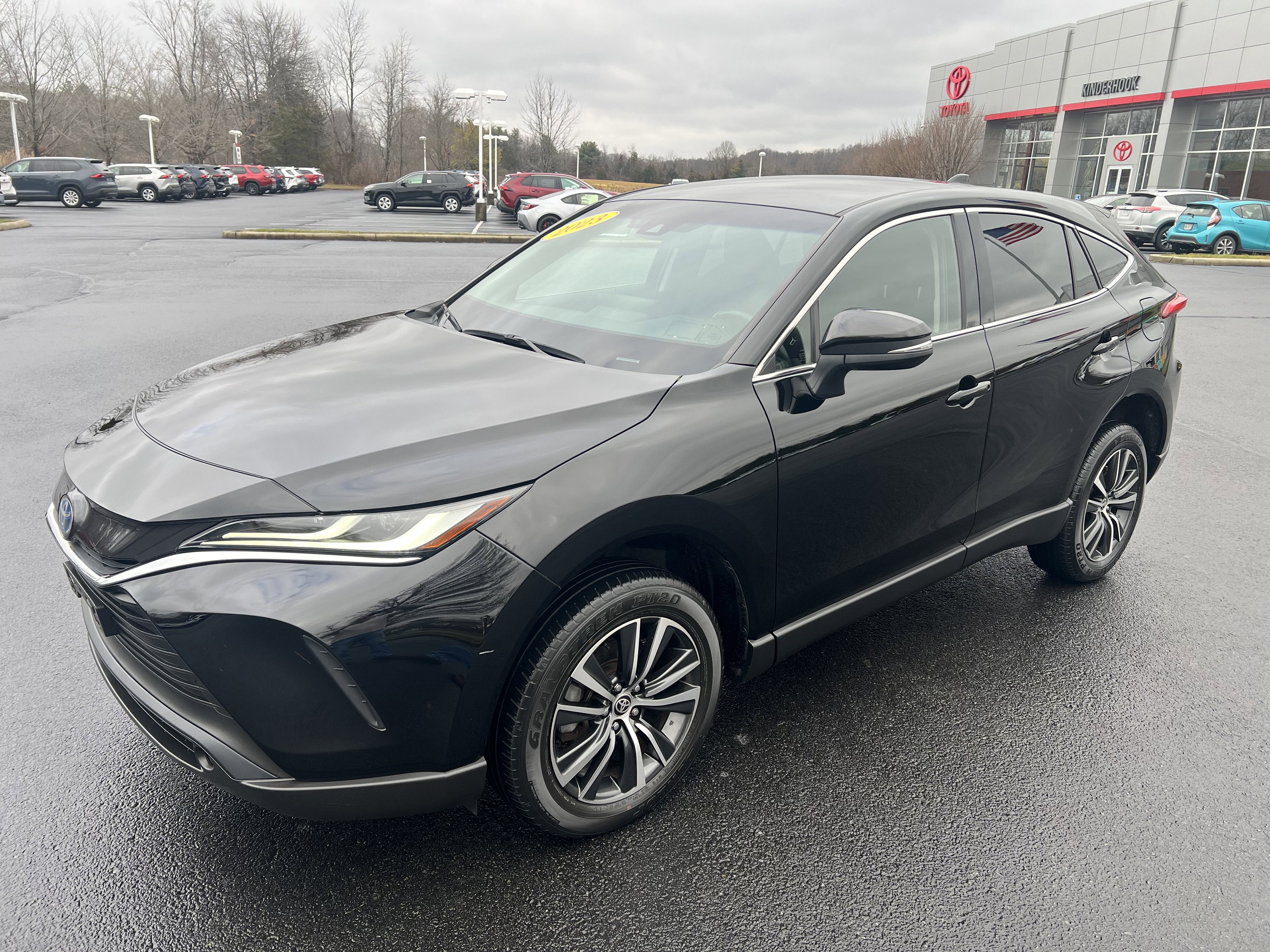 2023 Toyota Venza LE