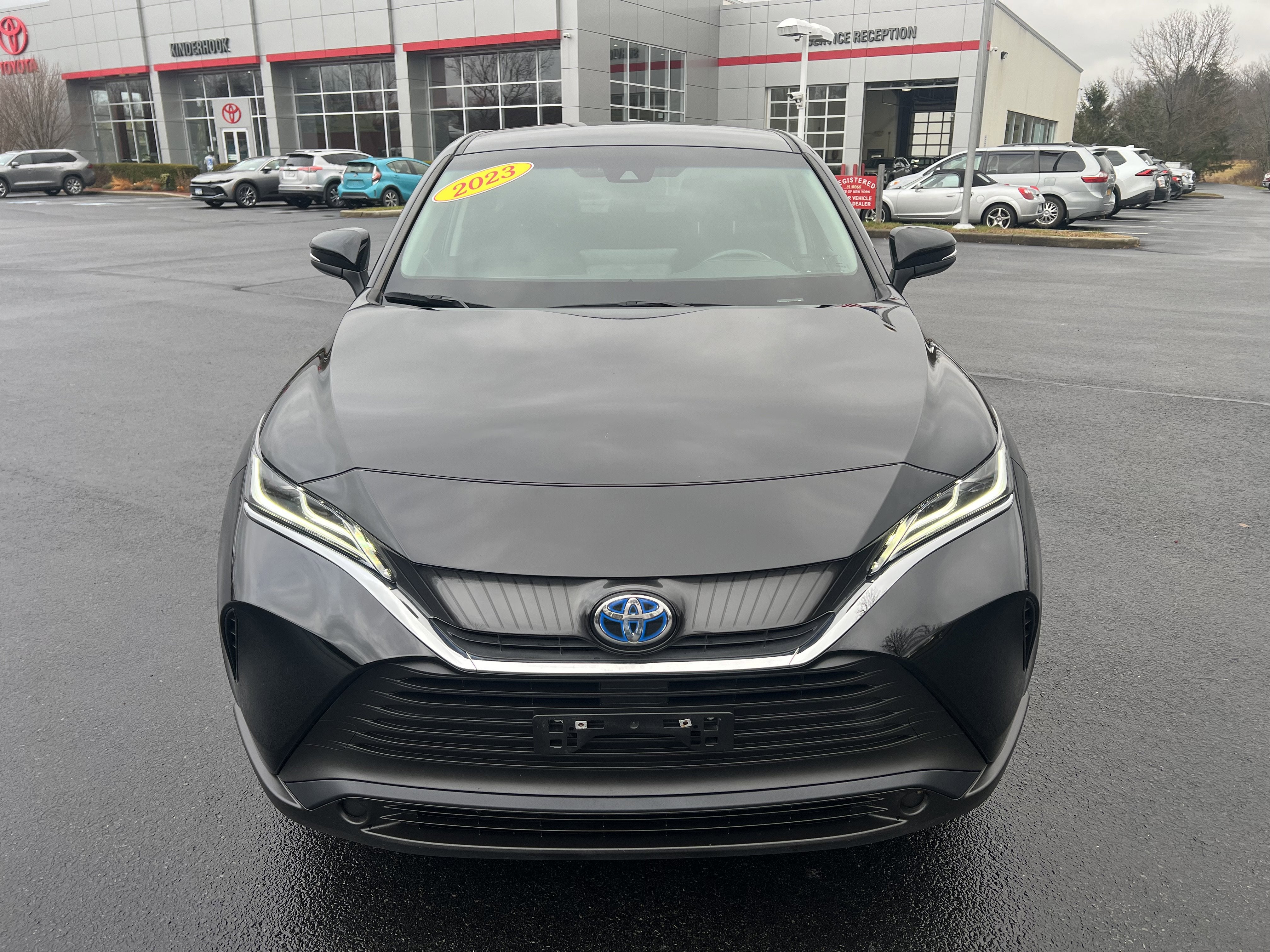 2023 Toyota Venza LE