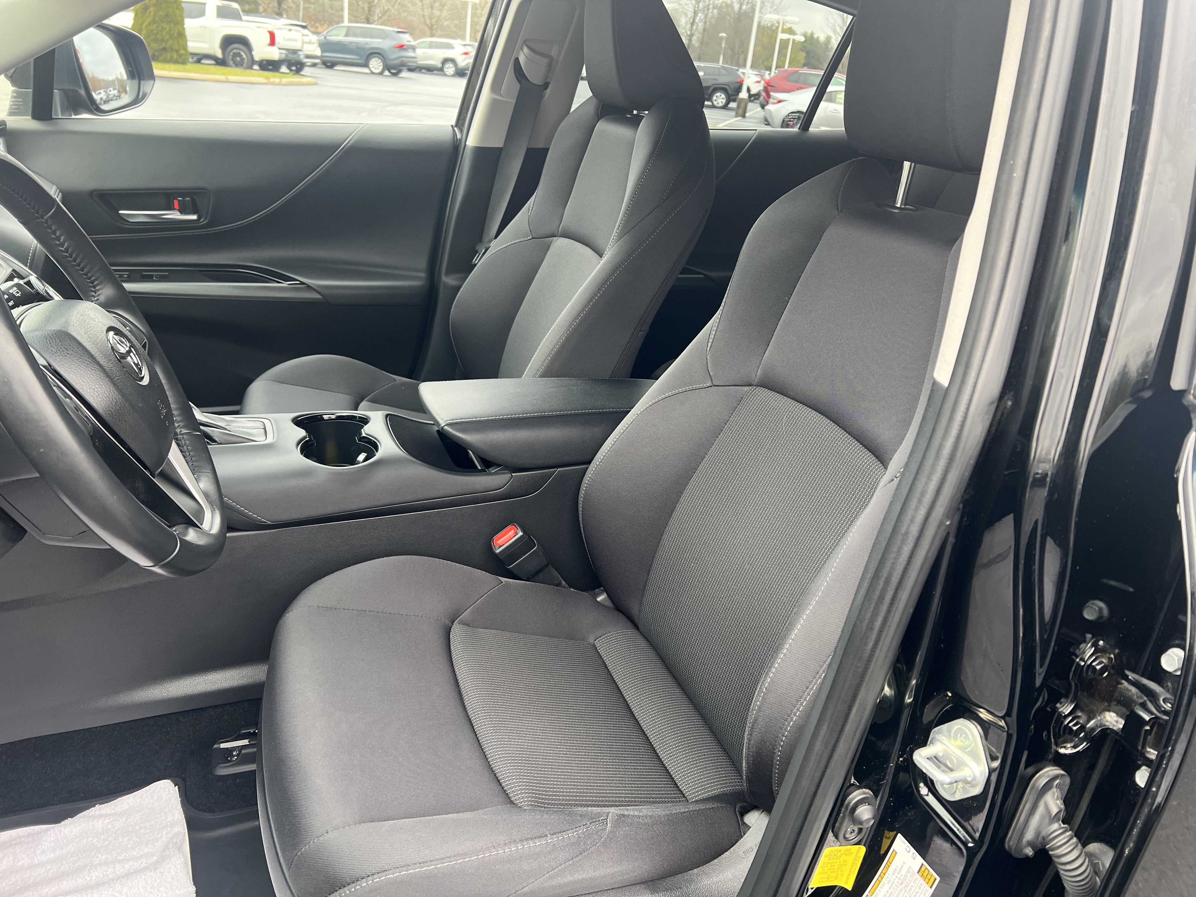 2023 Toyota Venza LE