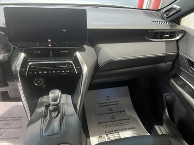 2024 Toyota Venza XLE