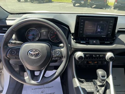 2020 Toyota RAV4 XLE Premium