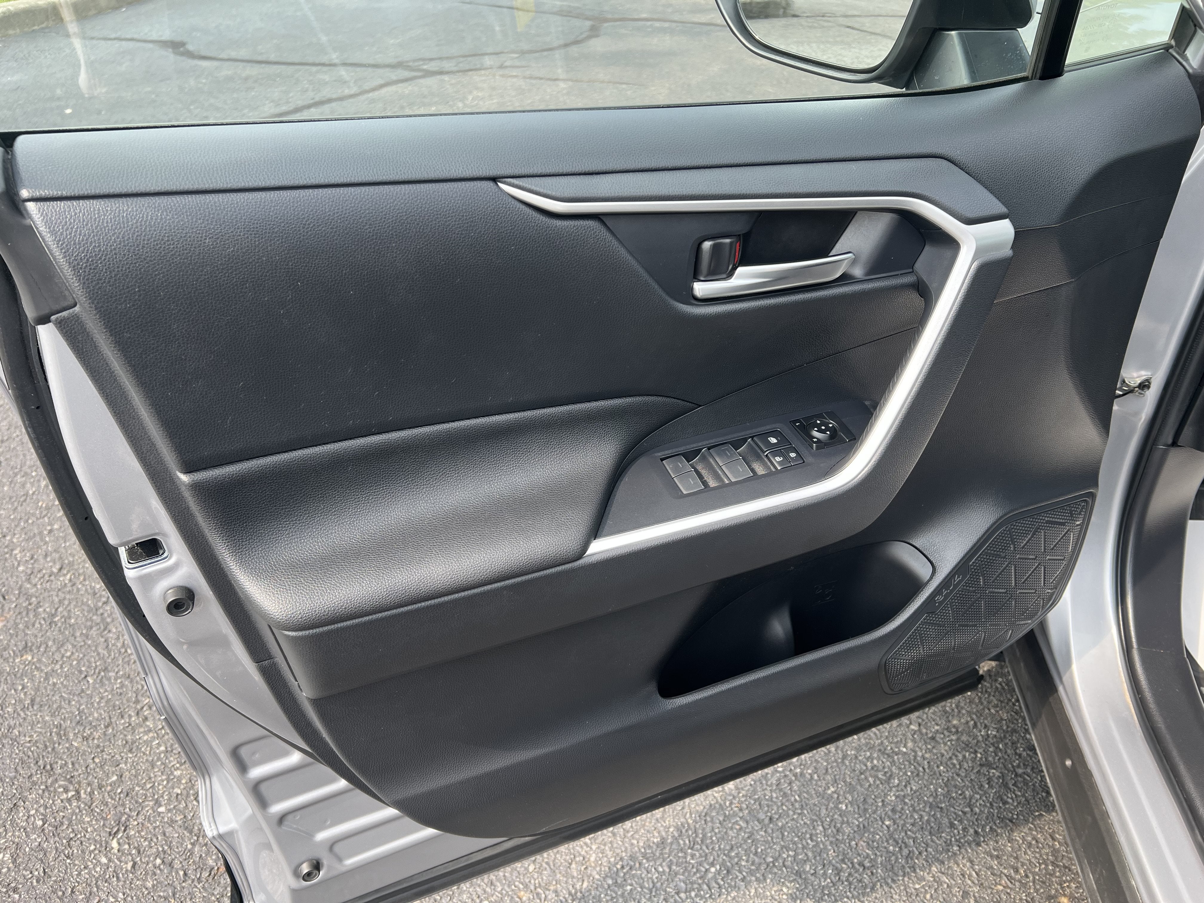 2023 Toyota RAV4 Prime SE