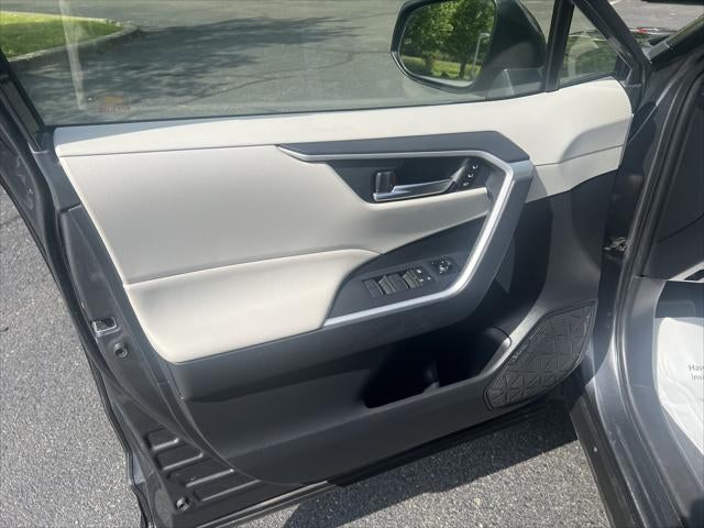 2021 Toyota RAV4 Hybrid XLE Premium