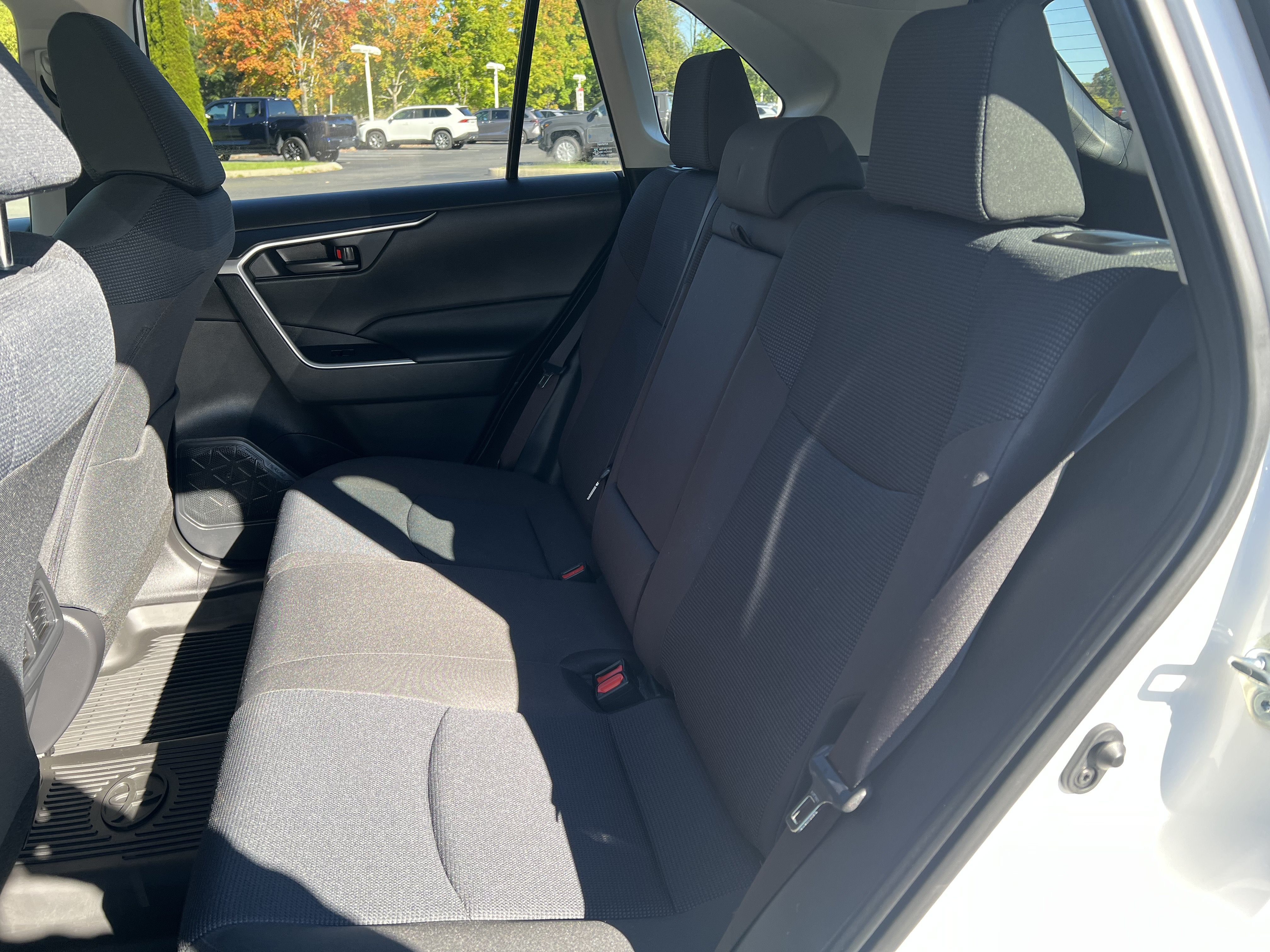 2023 Toyota RAV4 Hybrid LE