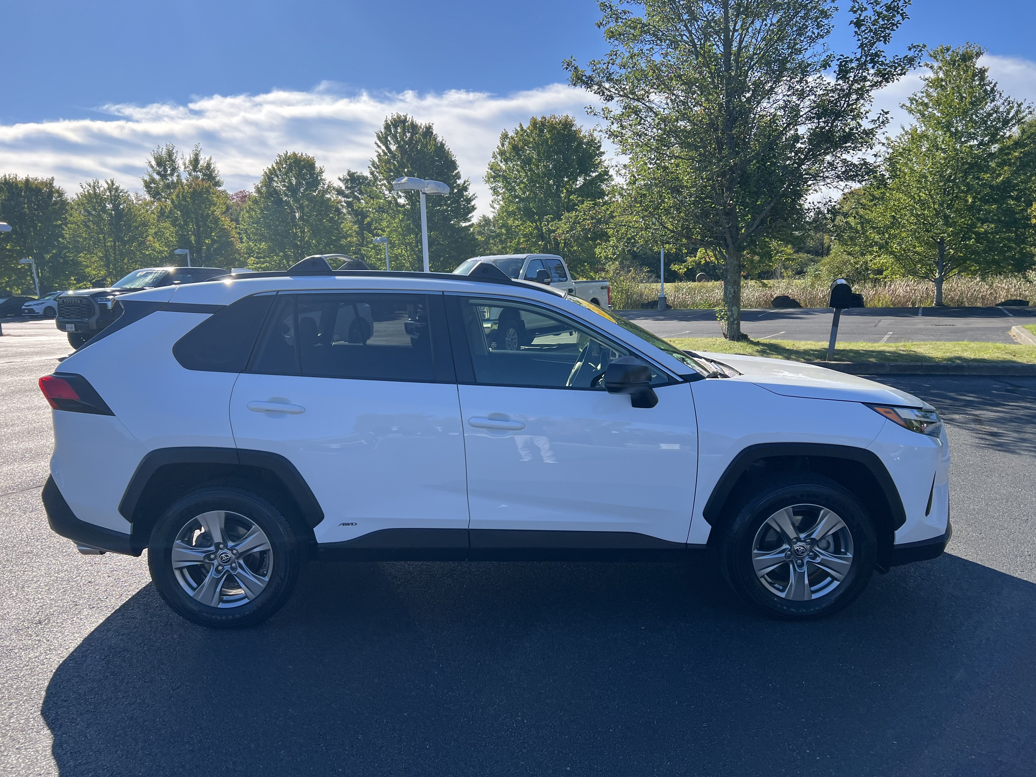 2023 Toyota RAV4 Hybrid LE