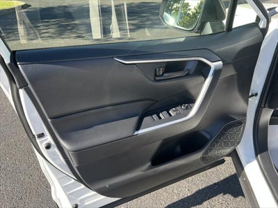 2023 Toyota RAV4 Hybrid LE