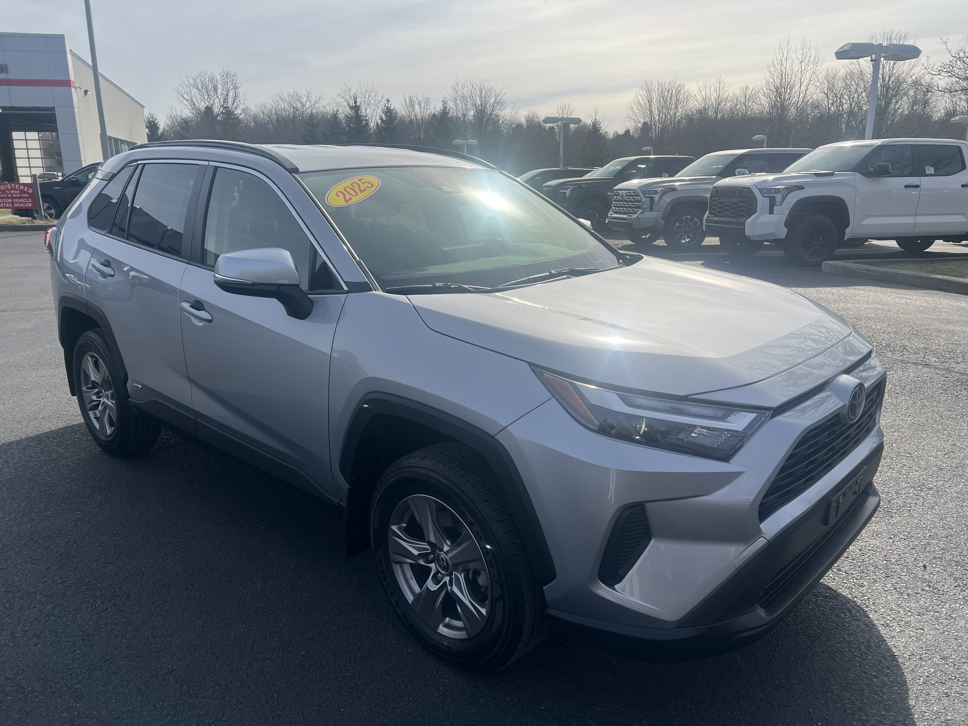 2025 Toyota RAV4 Hybrid LE