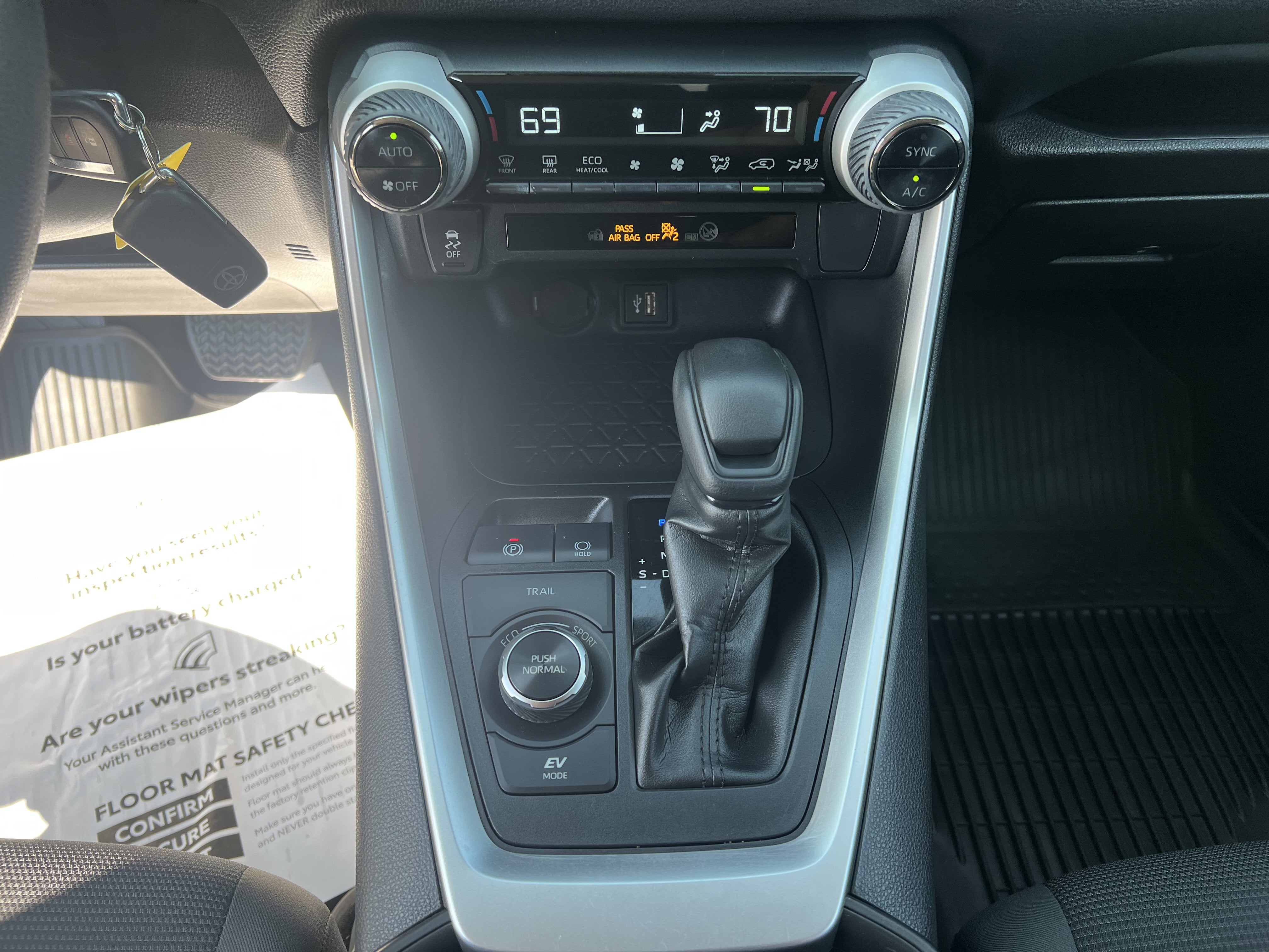 2023 Toyota RAV4 Hybrid LE
