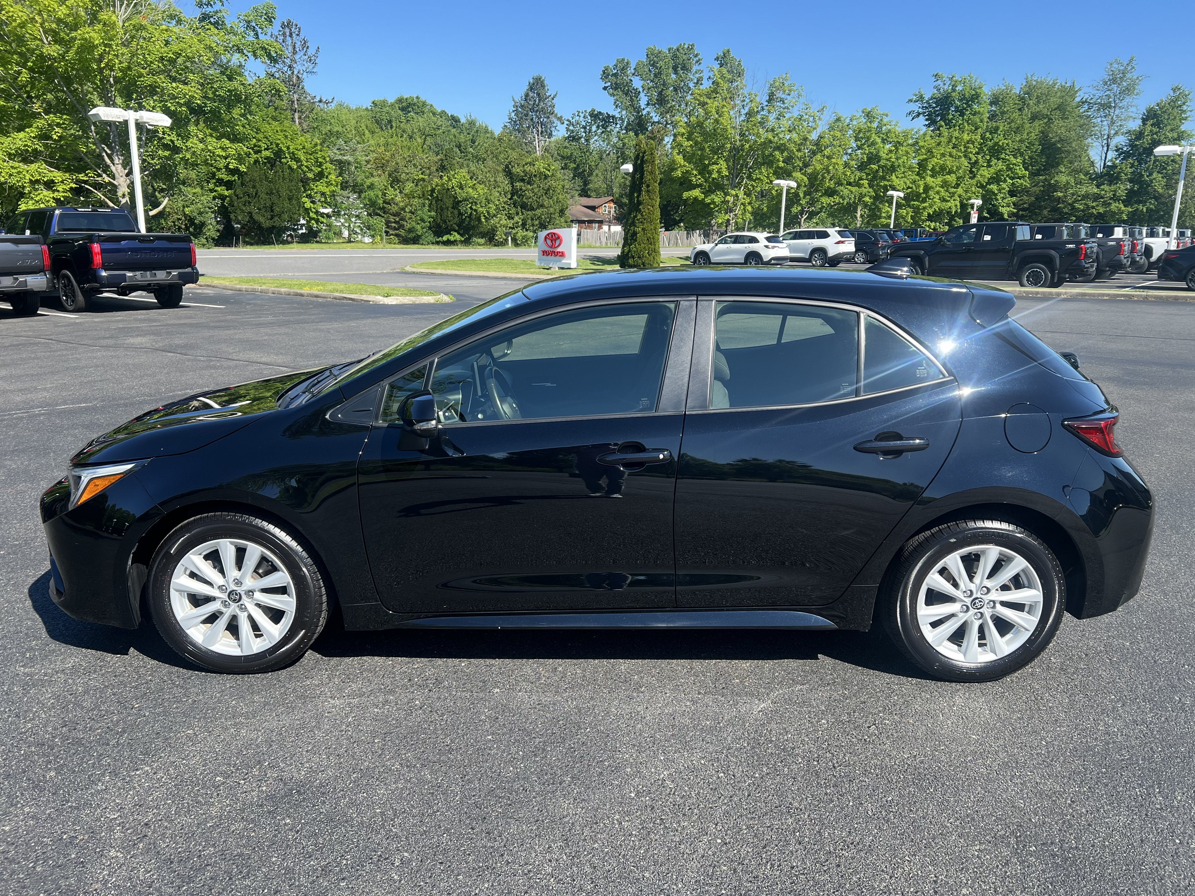 2024 Toyota Corolla Hatchback SE