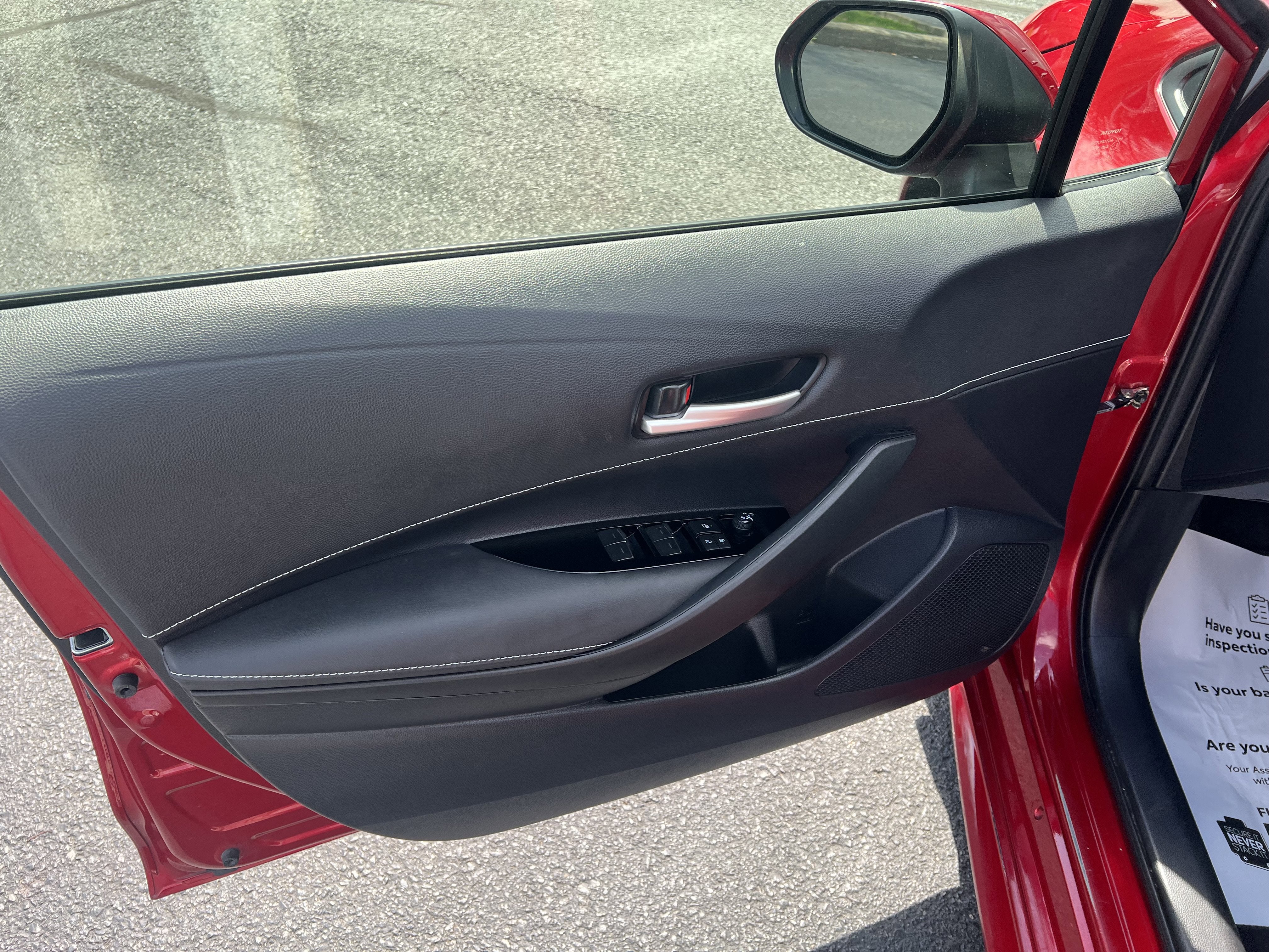 2022 Toyota Corolla Hatchback SE