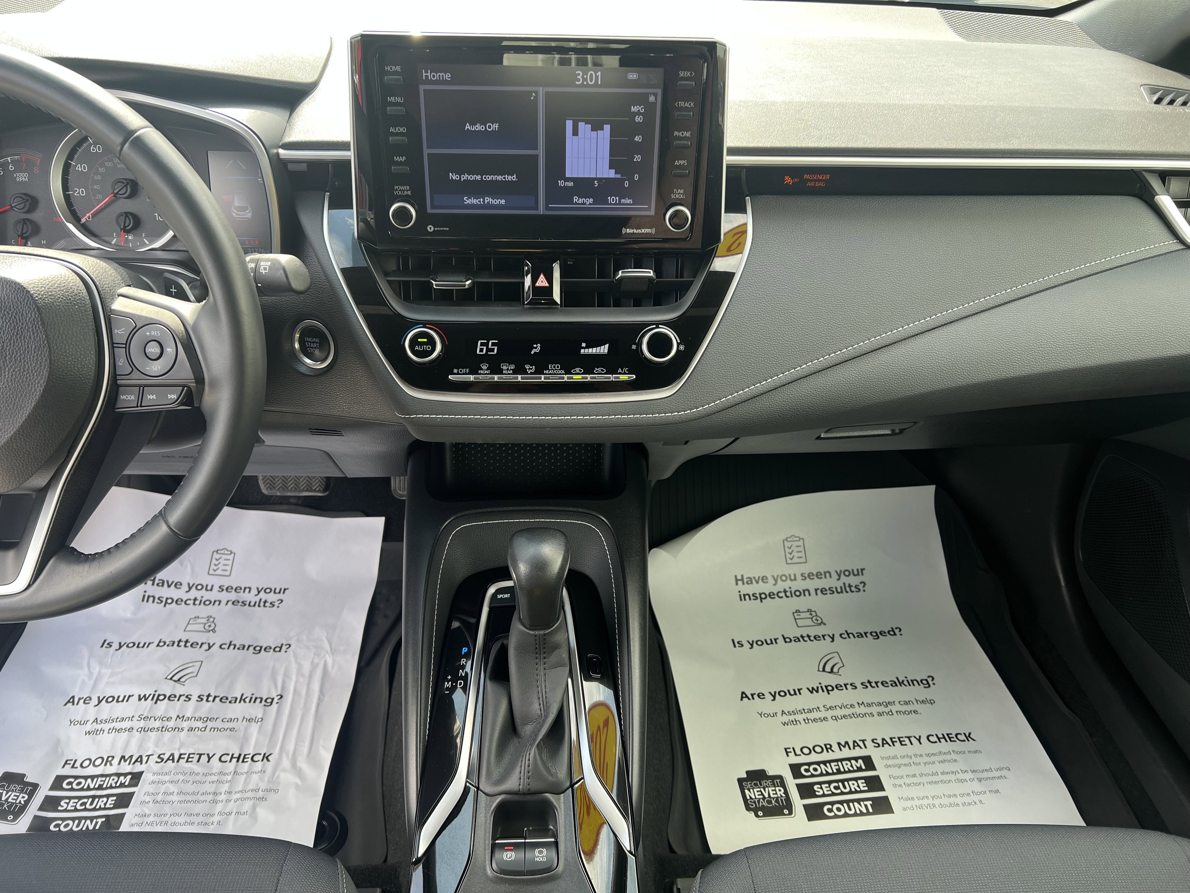 2022 Toyota Corolla Hatchback SE