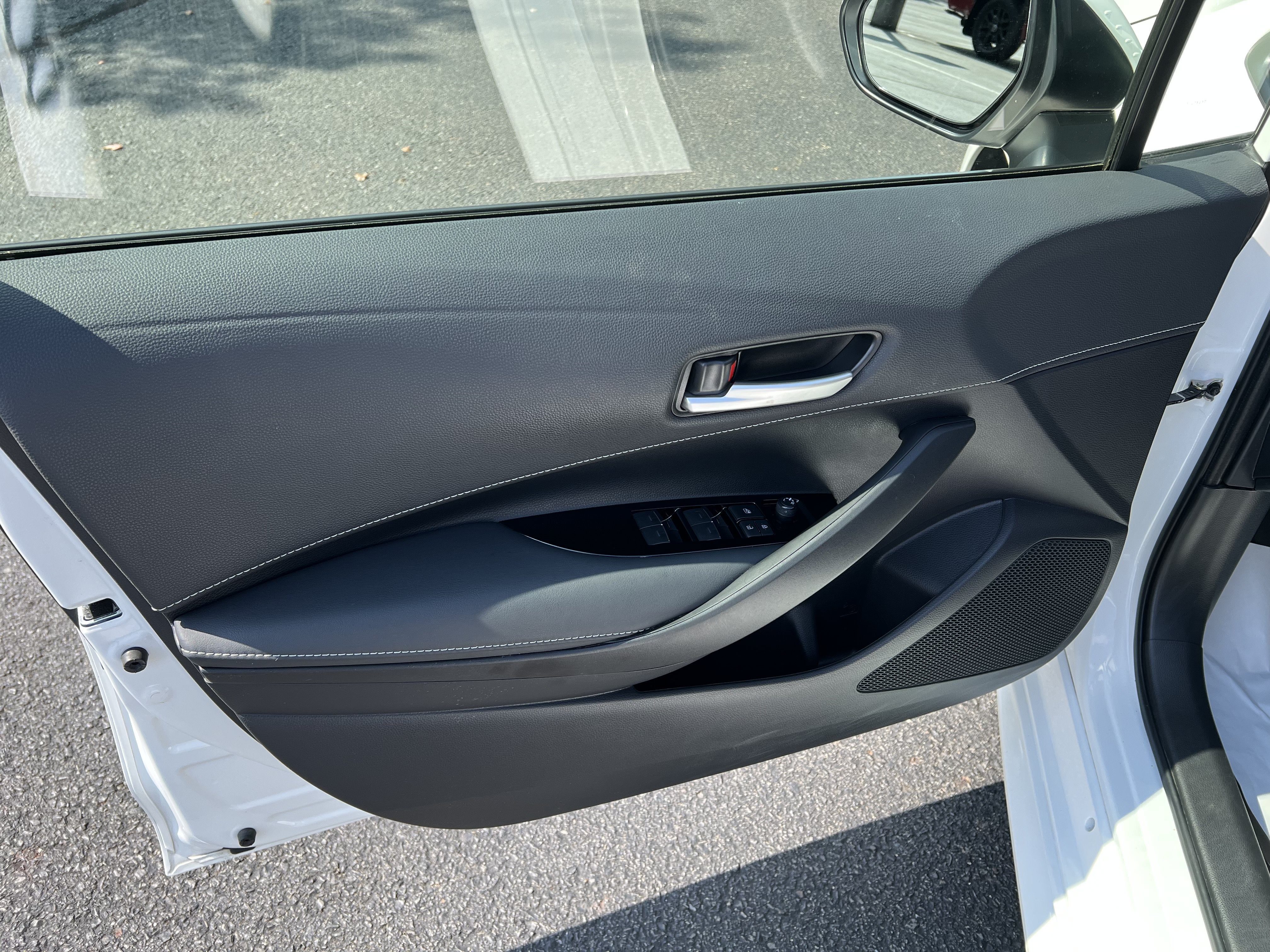 2023 Toyota Corolla Hatchback SE
