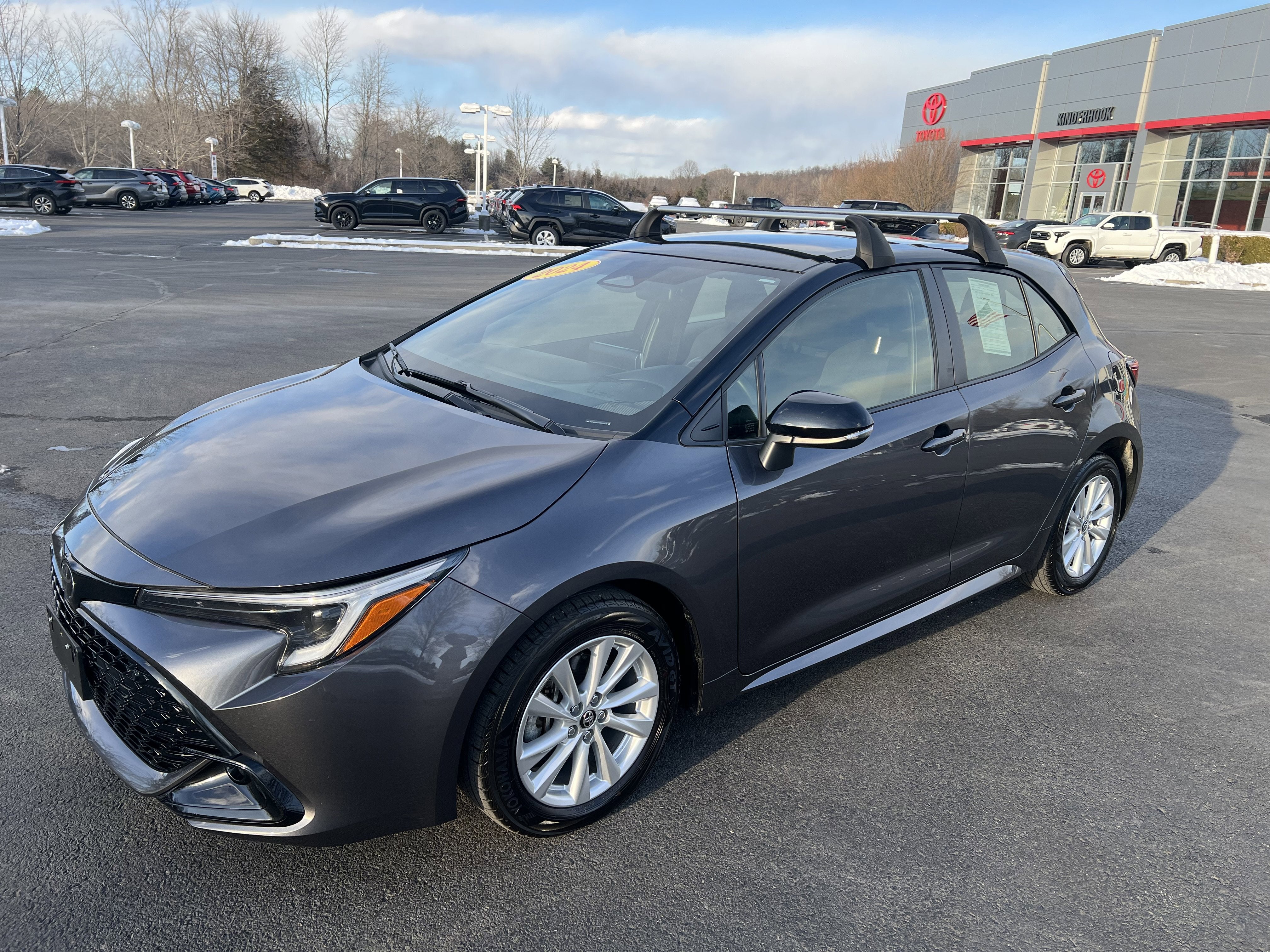 2024 Toyota Corolla Hatchback SE