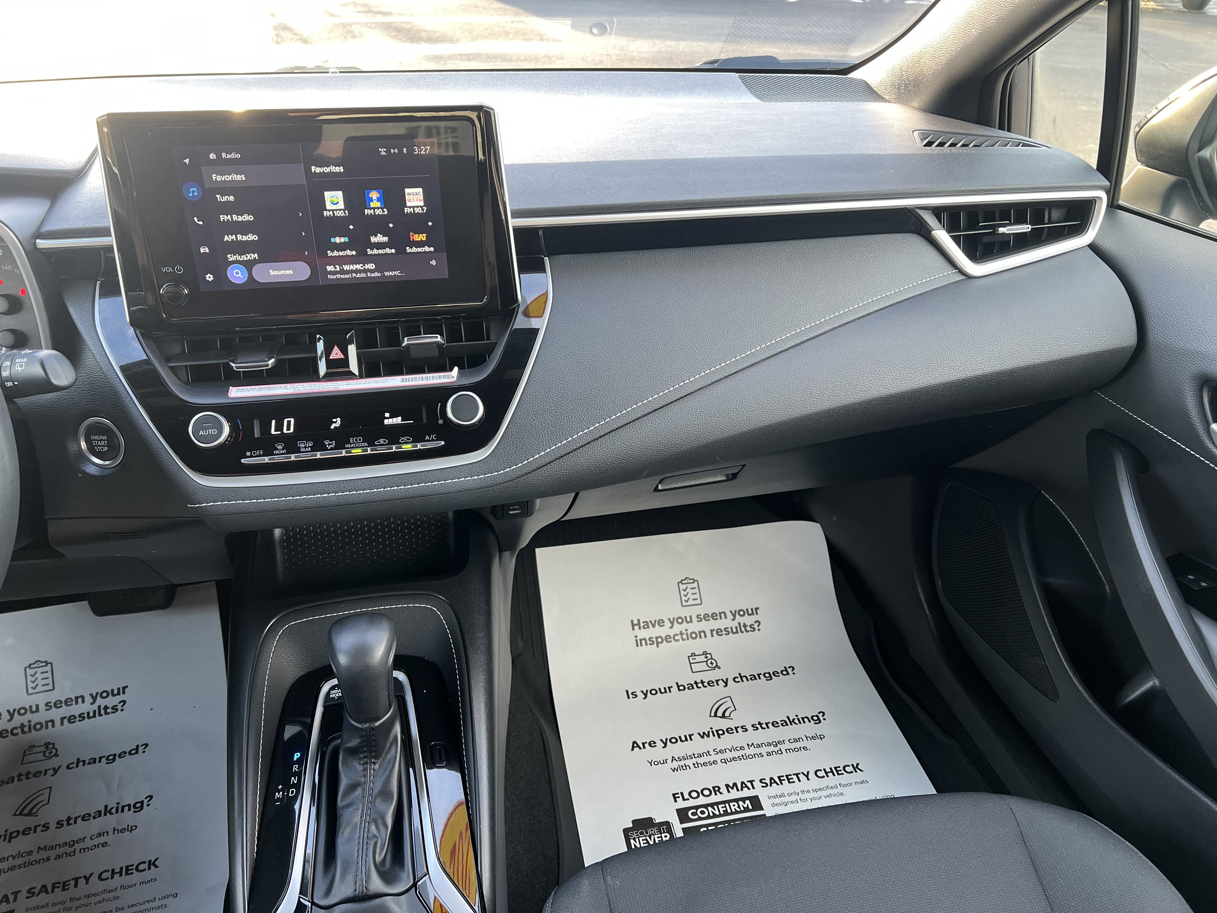 2024 Toyota Corolla Hatchback SE