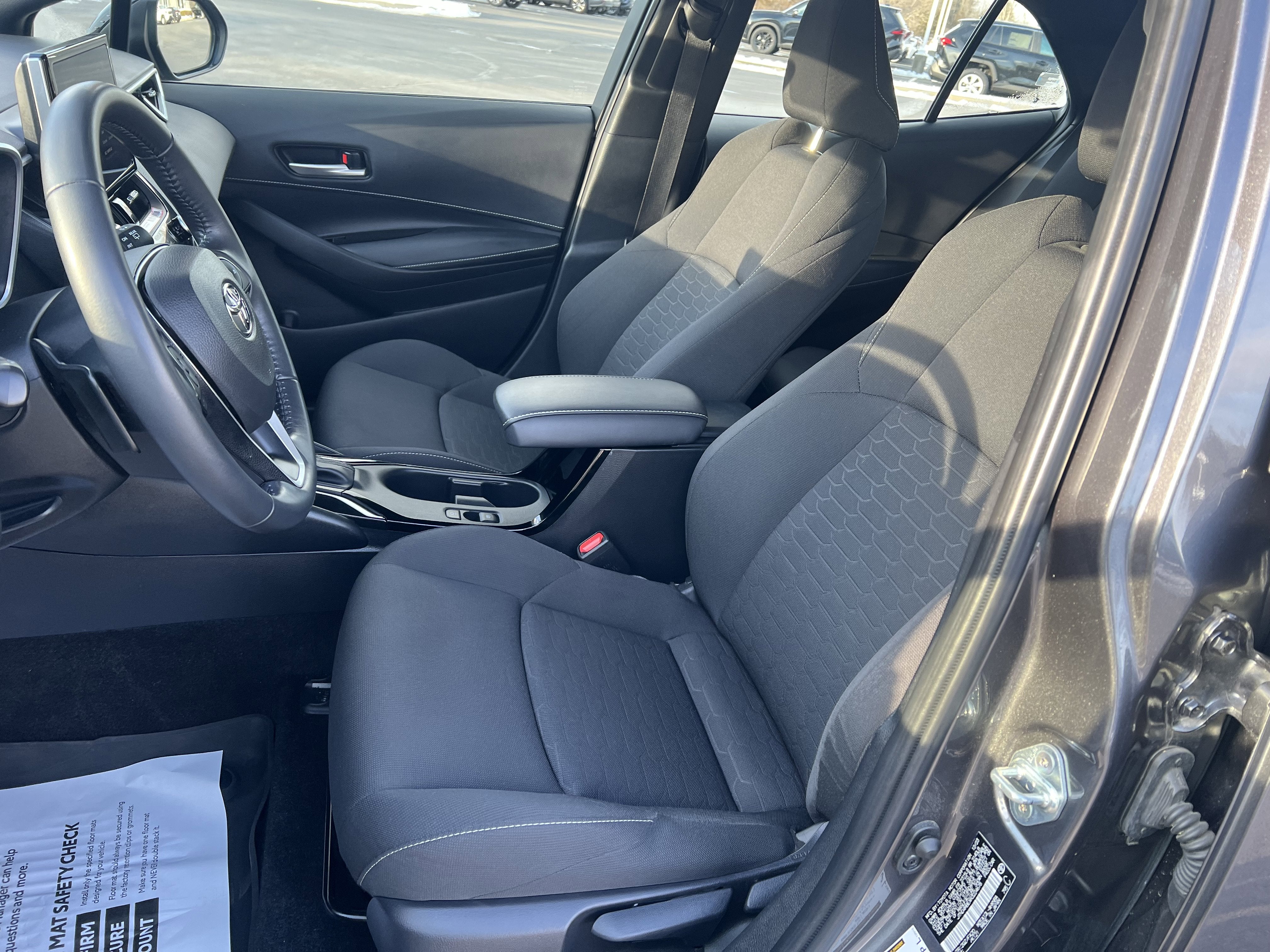 2024 Toyota Corolla Hatchback SE