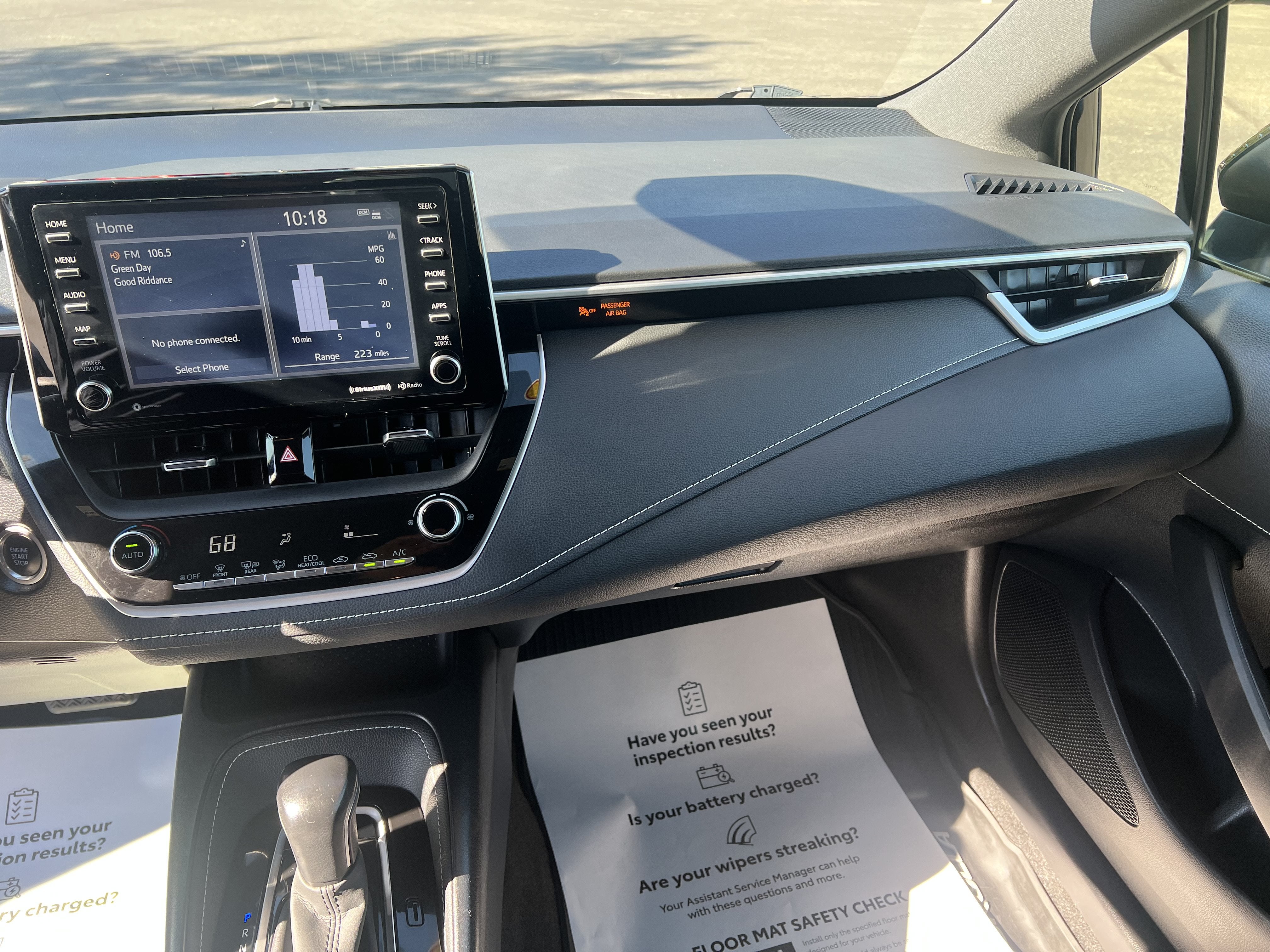 2020 Toyota Corolla Hatchback SE
