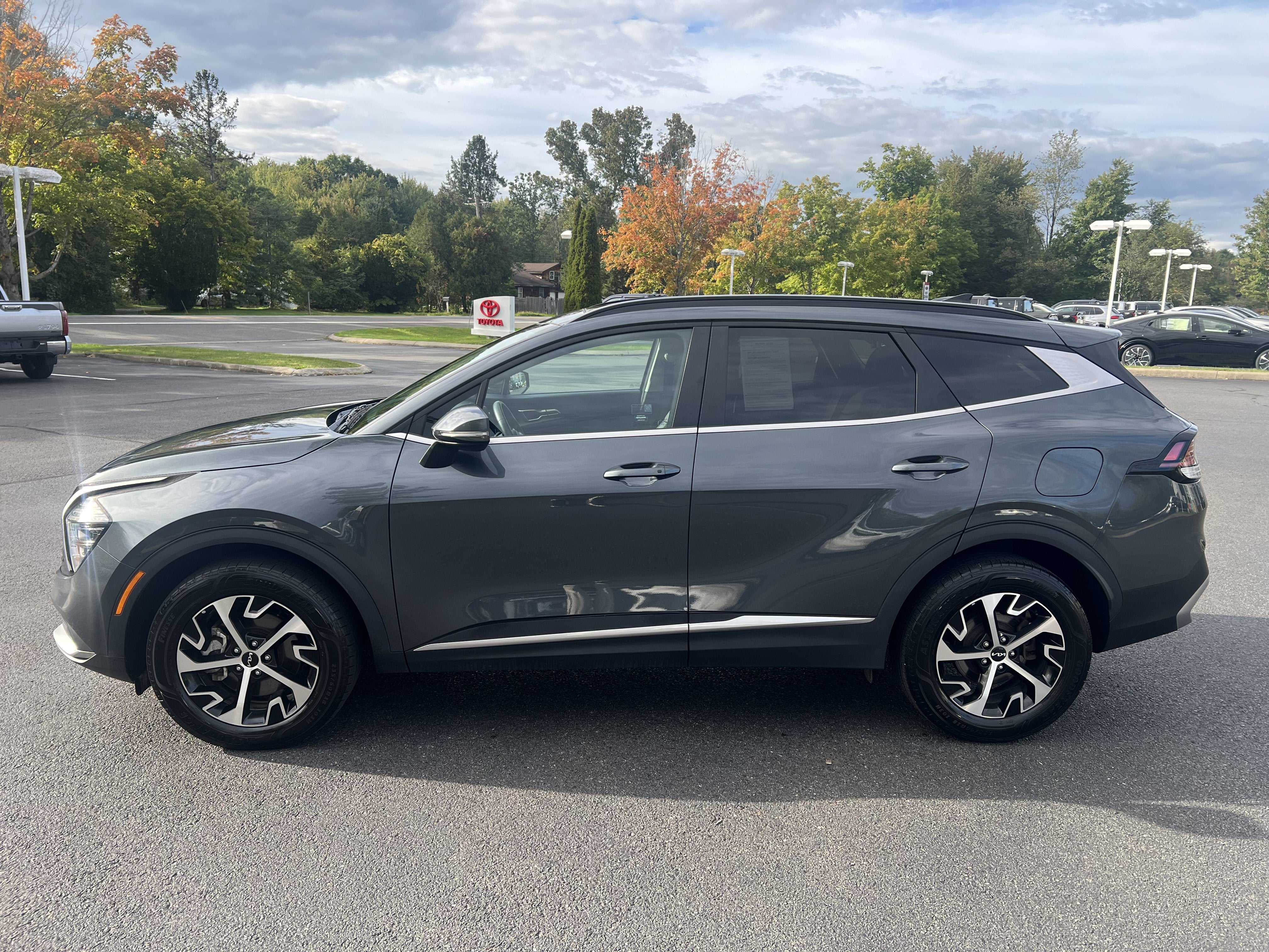 2024 Kia Sportage Hybrid EX