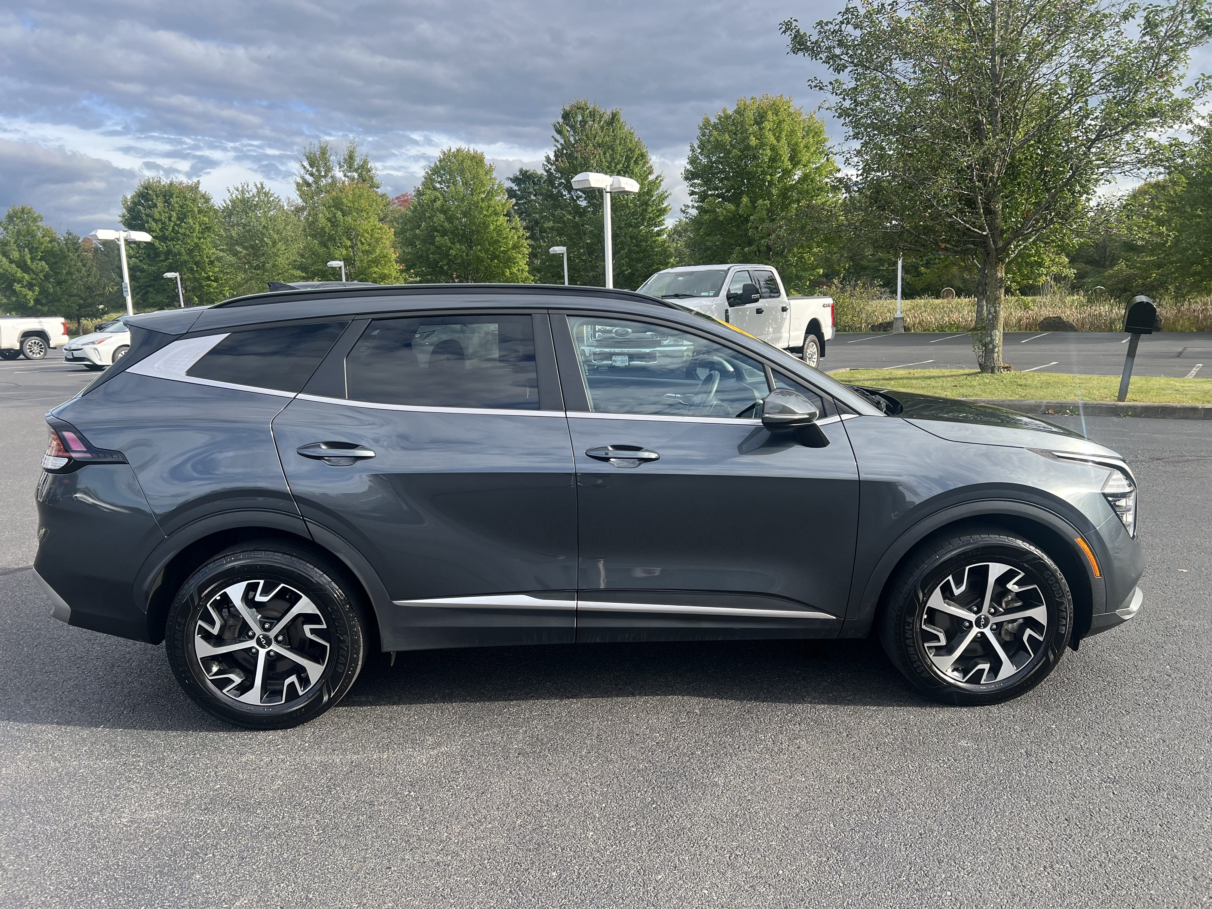 2024 Kia Sportage Hybrid EX