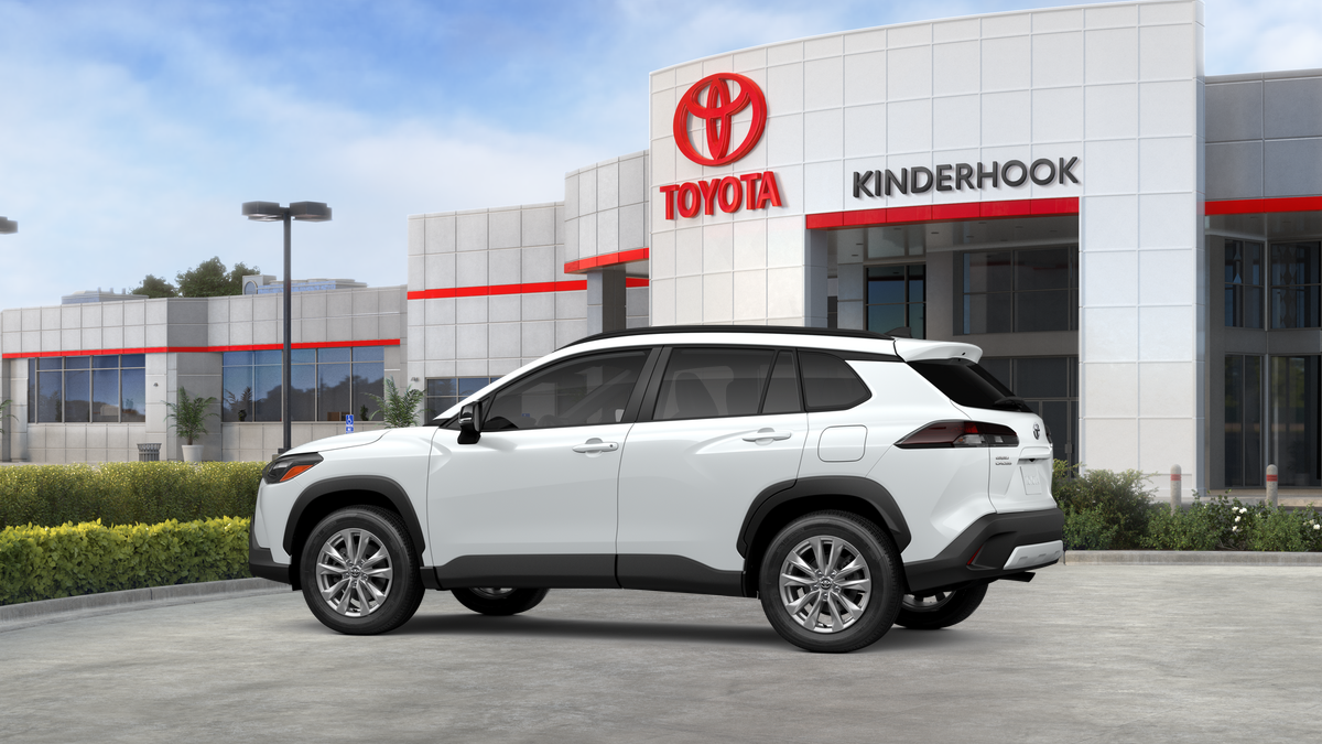 2026 Toyota Corolla Cross LE