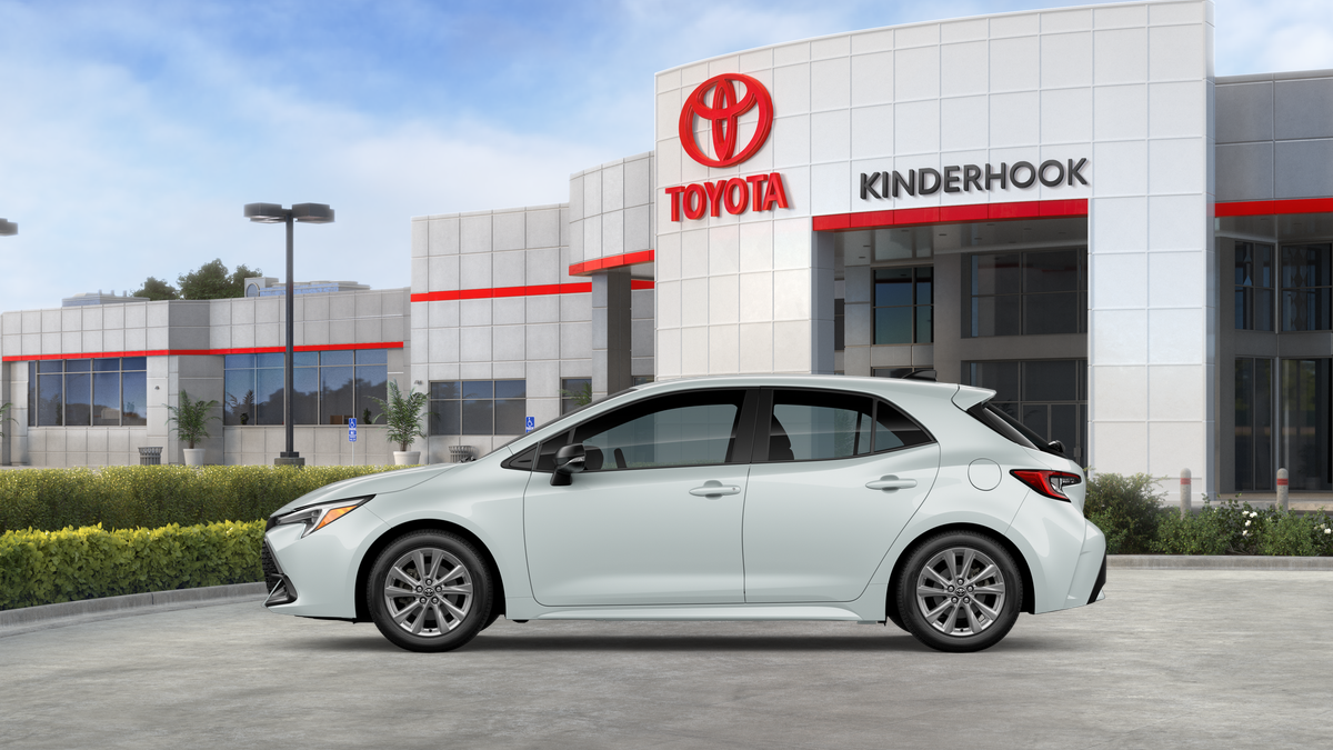 2026 Toyota Corolla Hatchback SE