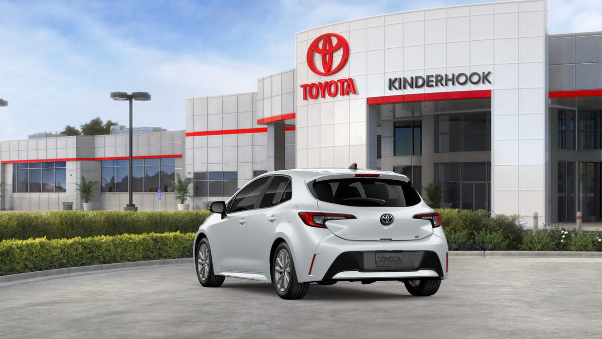2027 Toyota Corolla Hatchback SE